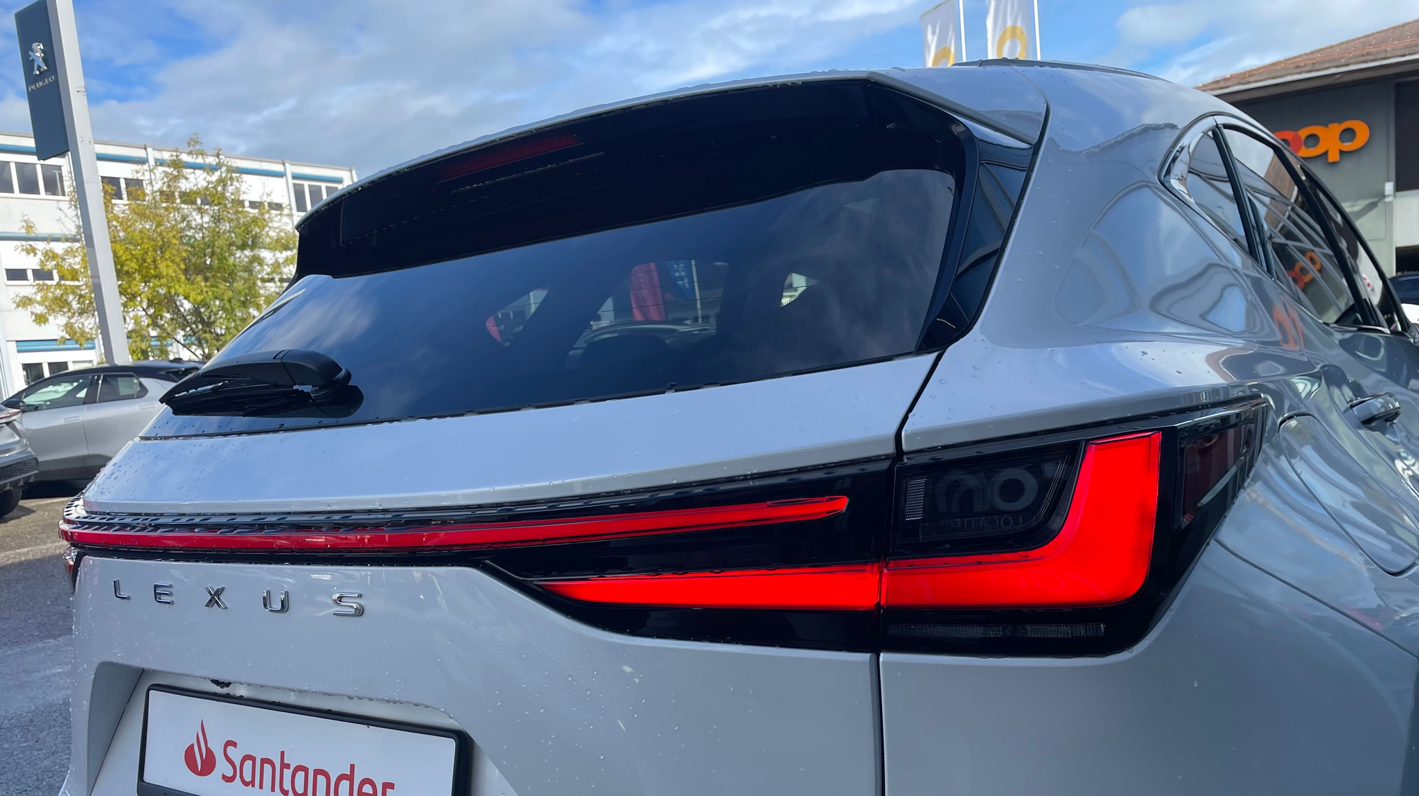 listing desktop thumbnail image 7