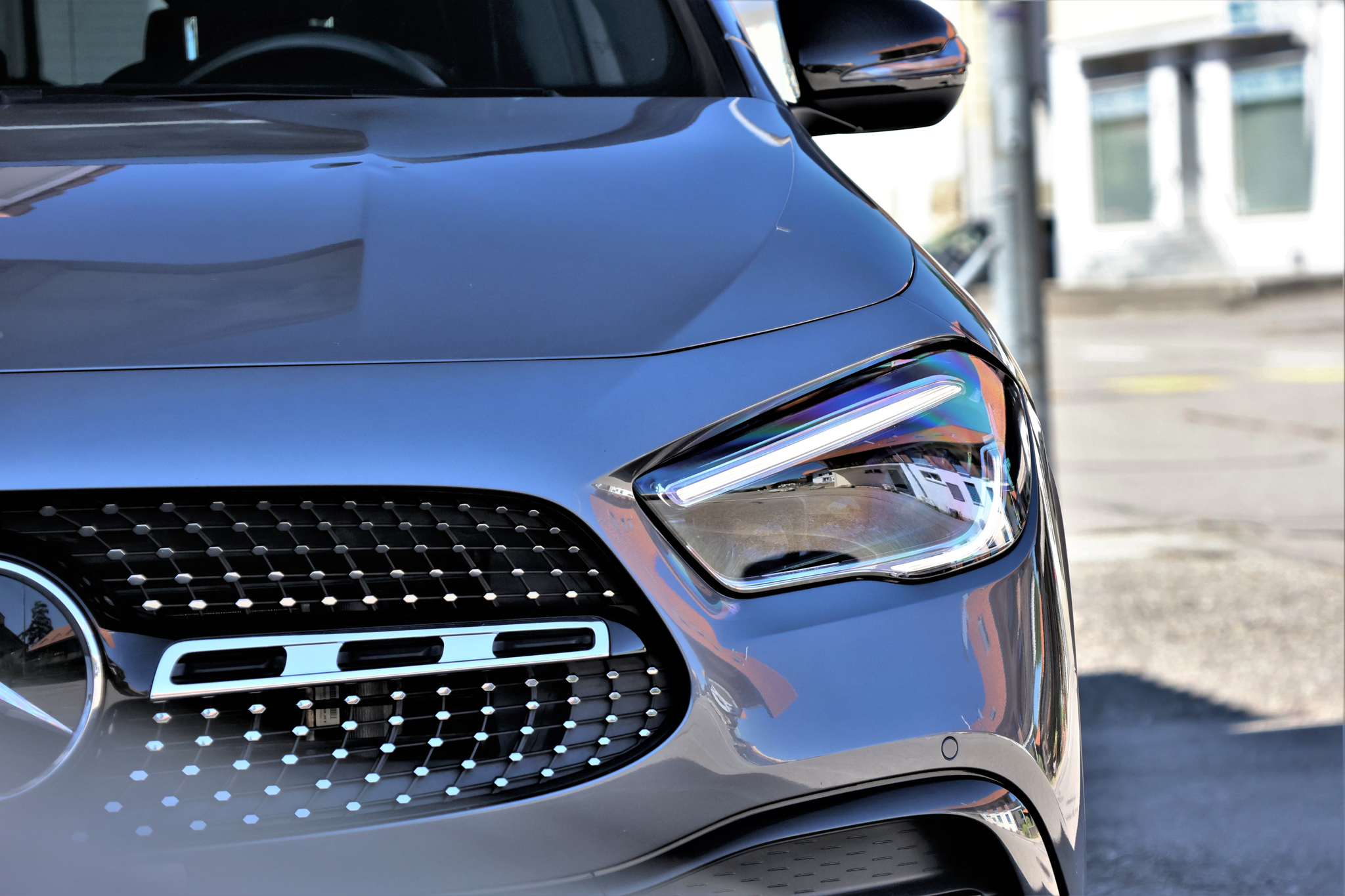 listing desktop thumbnail image 1