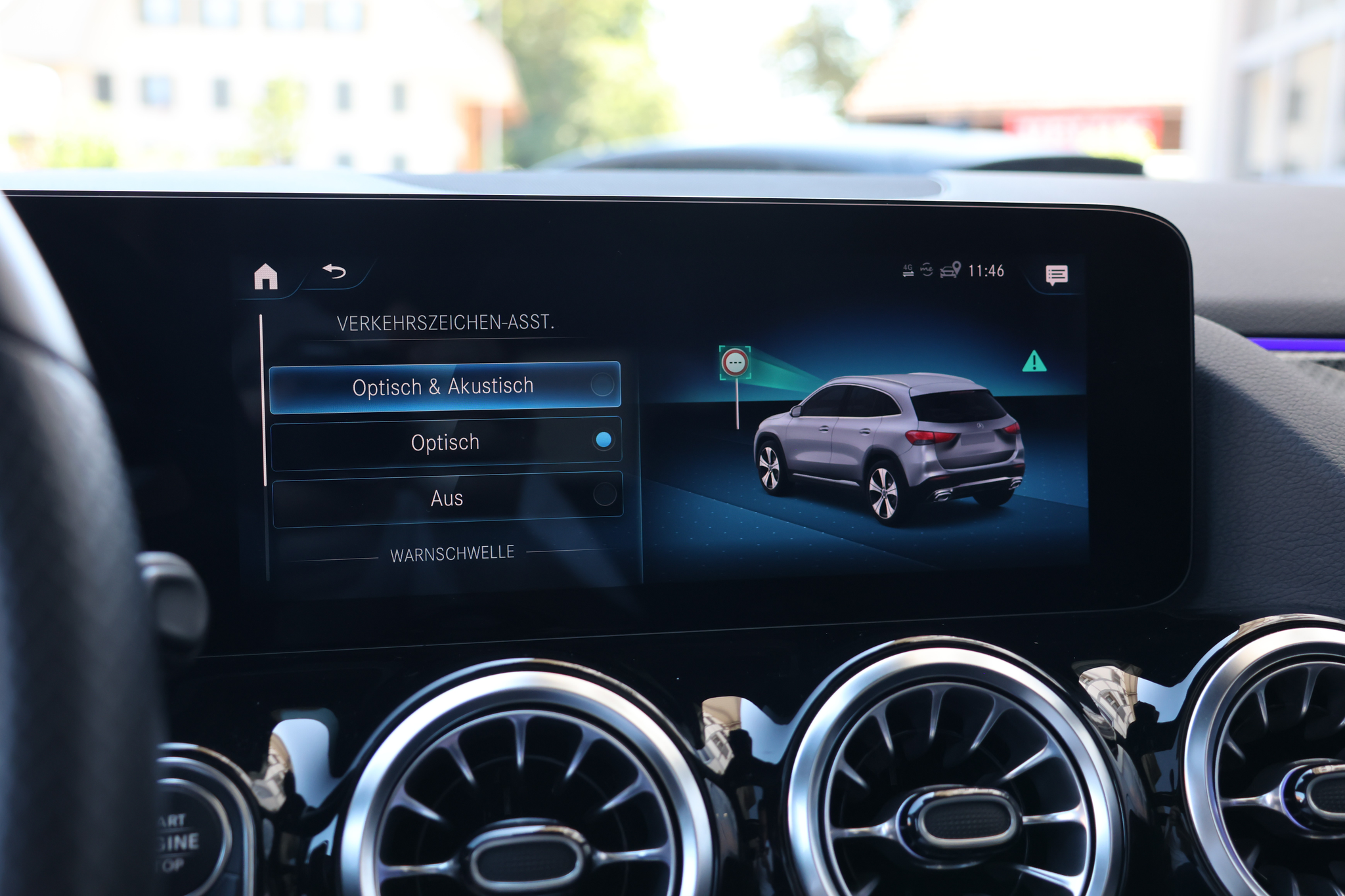 listing desktop thumbnail image 22