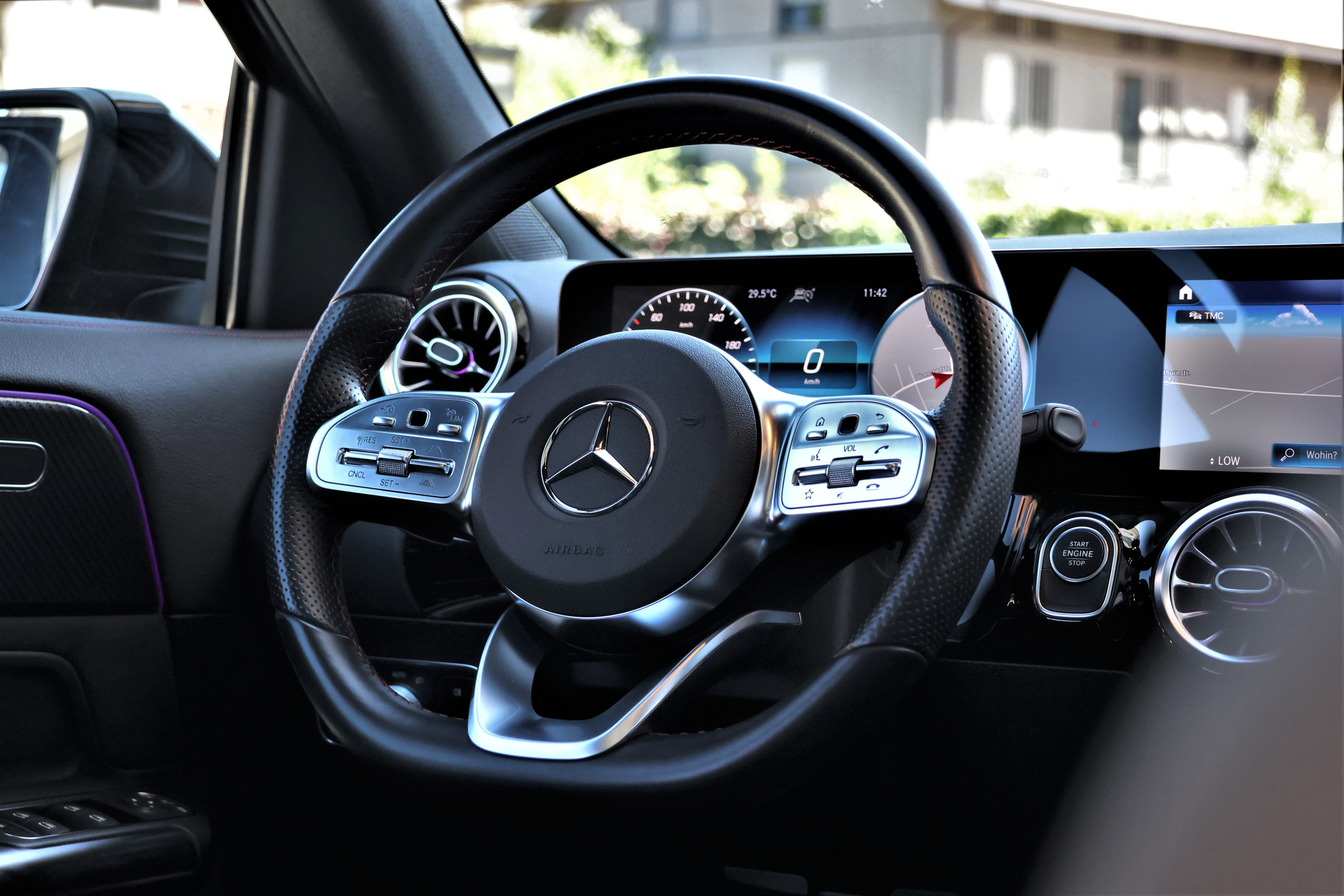 listing desktop thumbnail image 14