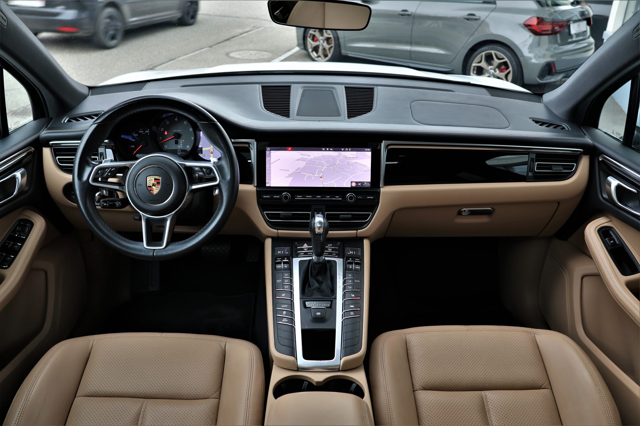 listing desktop thumbnail image 13