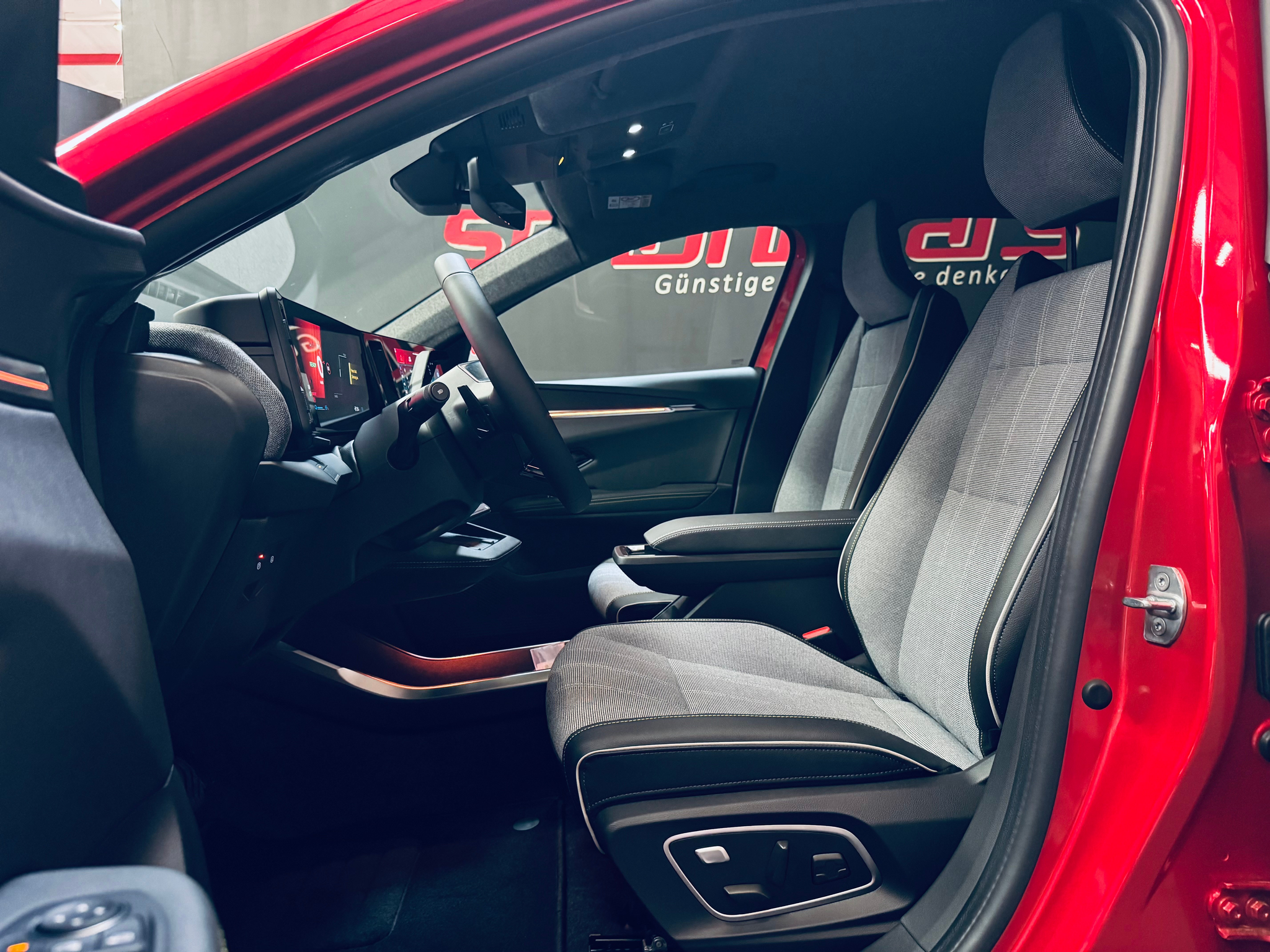 listing desktop thumbnail image 13