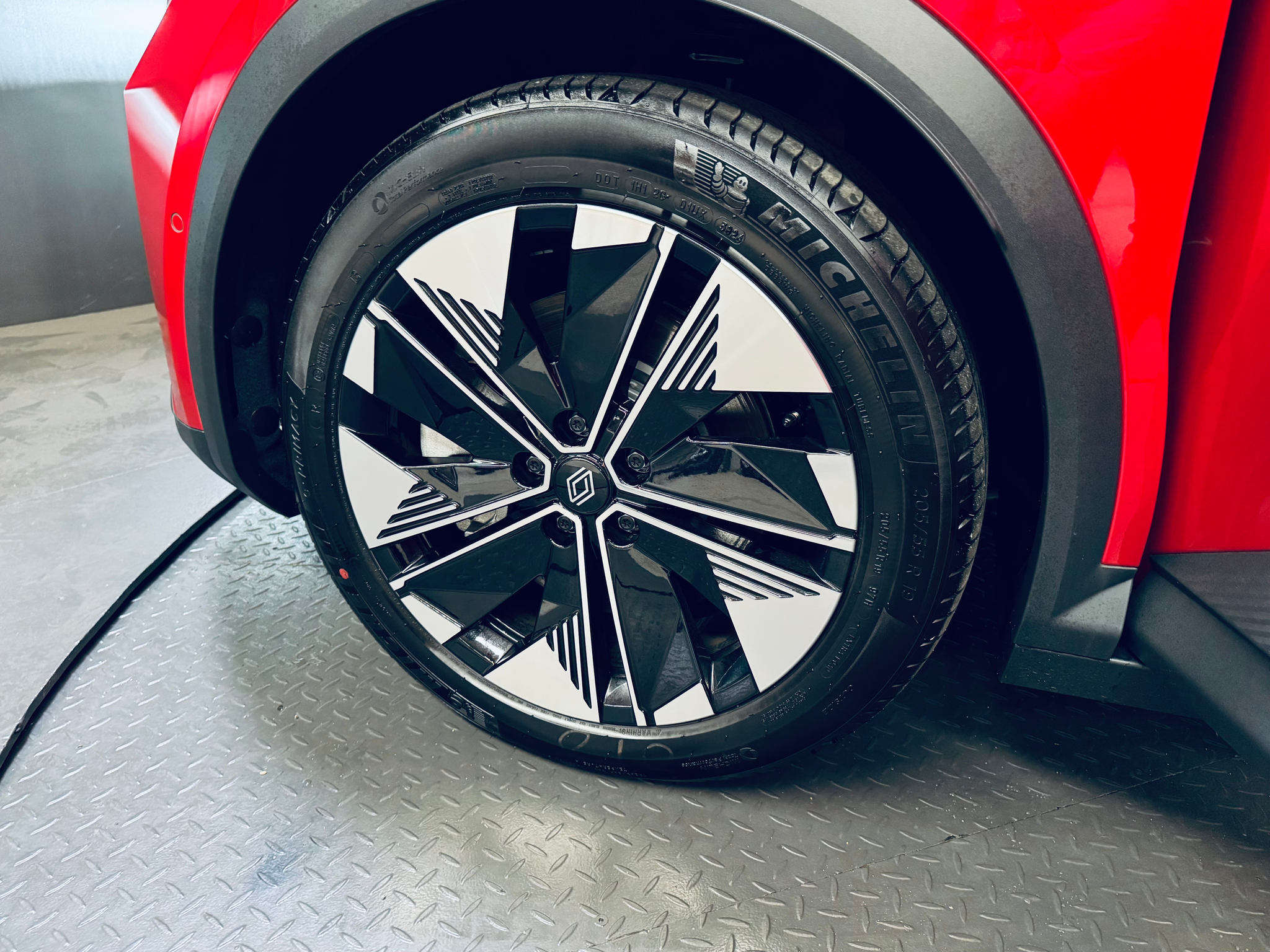 listing desktop thumbnail image 10