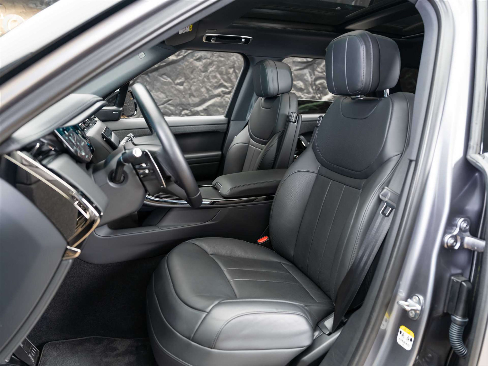 listing desktop thumbnail image 11