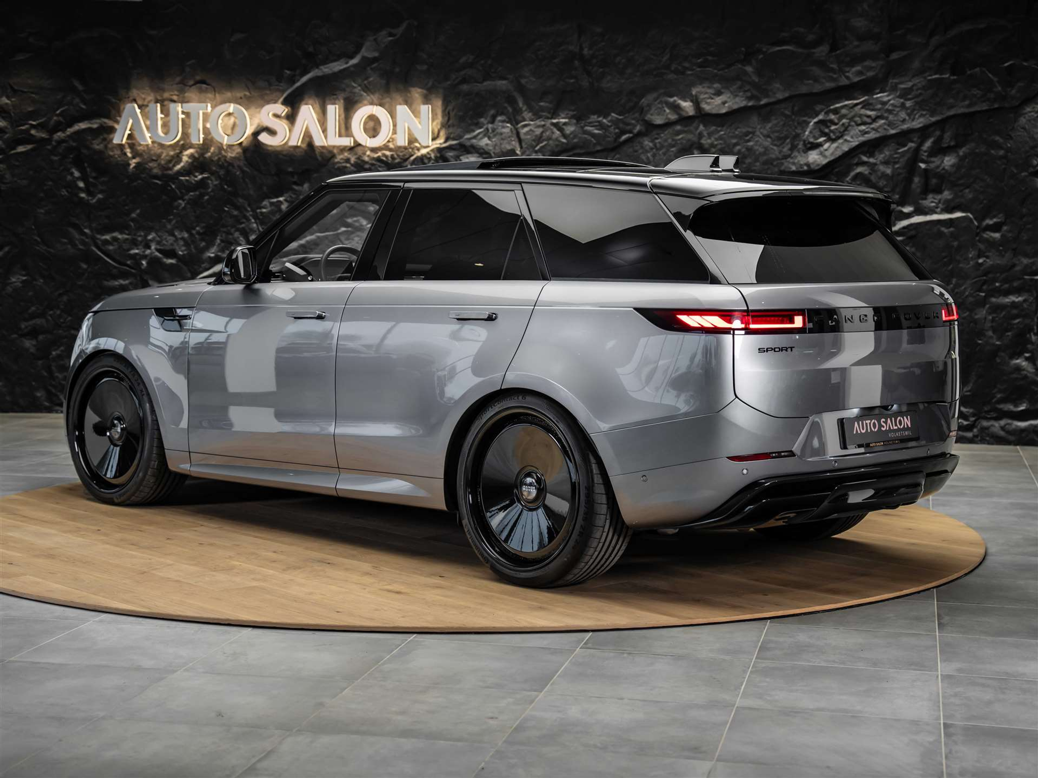 listing desktop thumbnail image 2