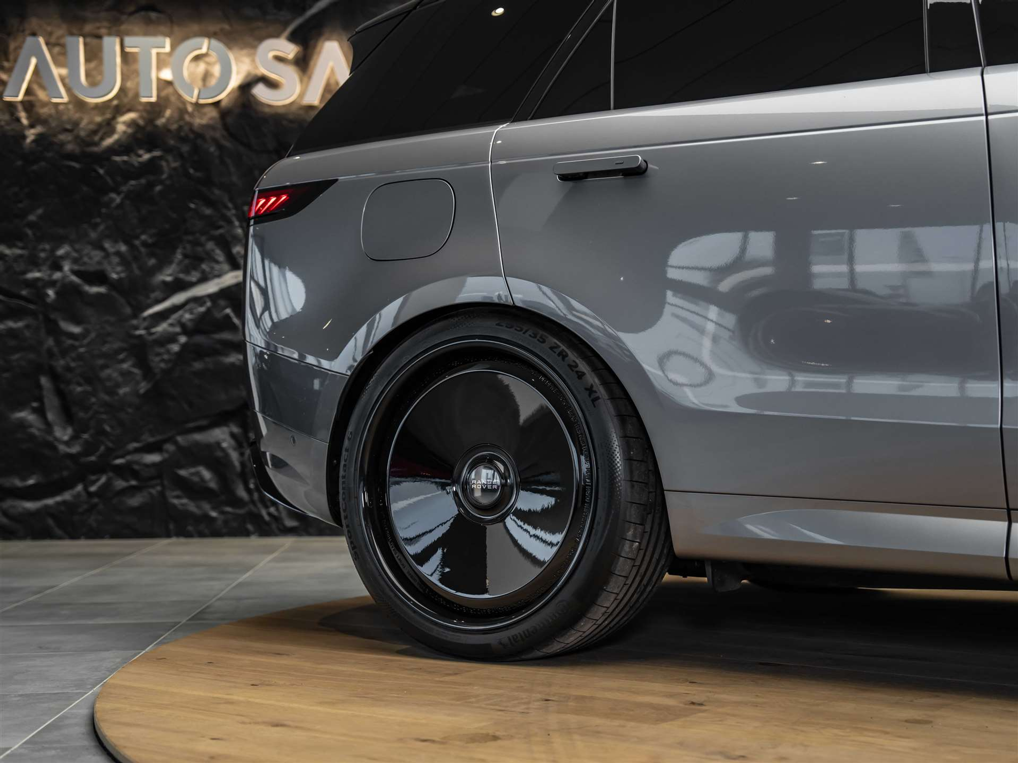 listing desktop thumbnail image 29