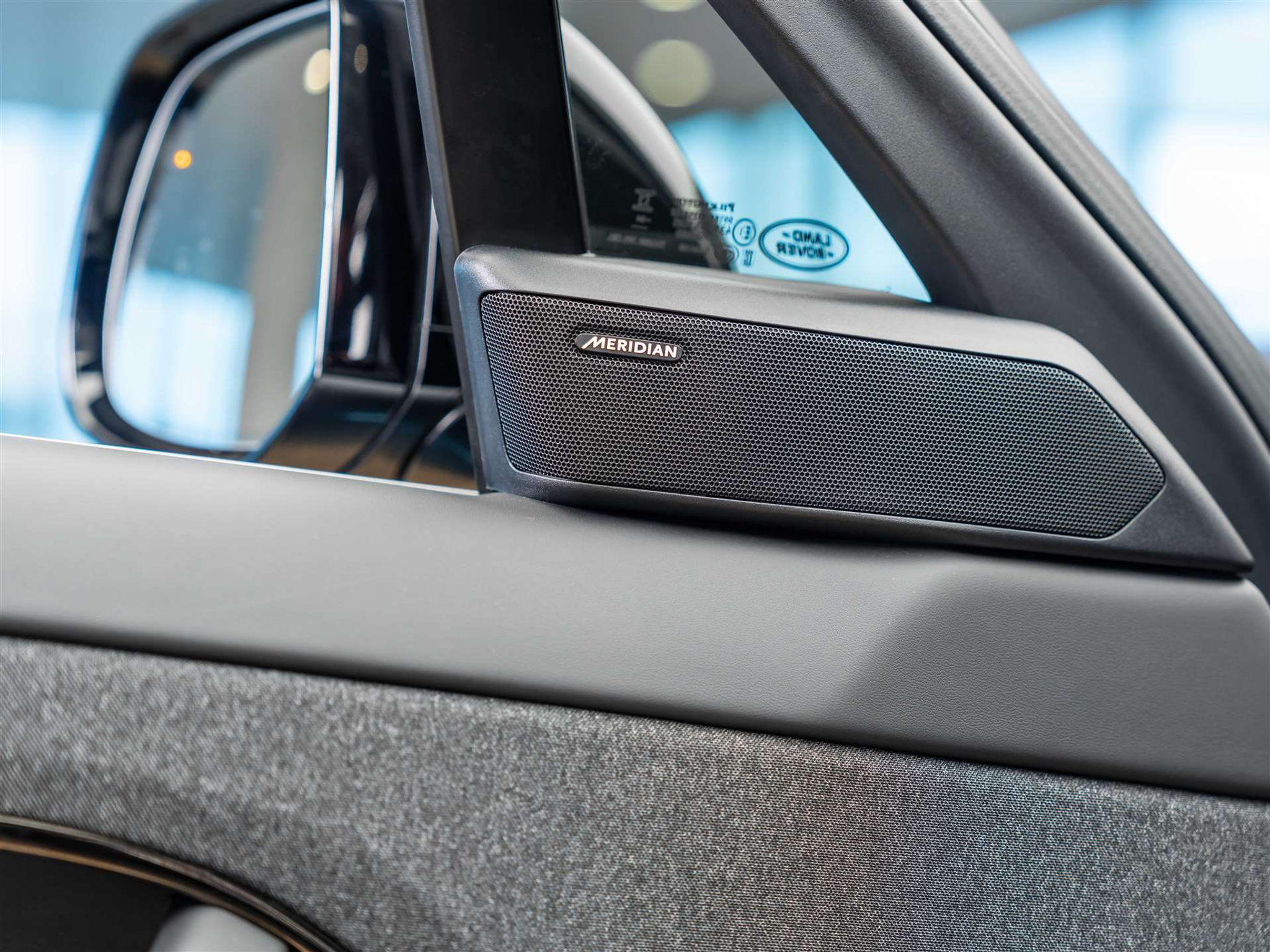 listing desktop thumbnail image 31