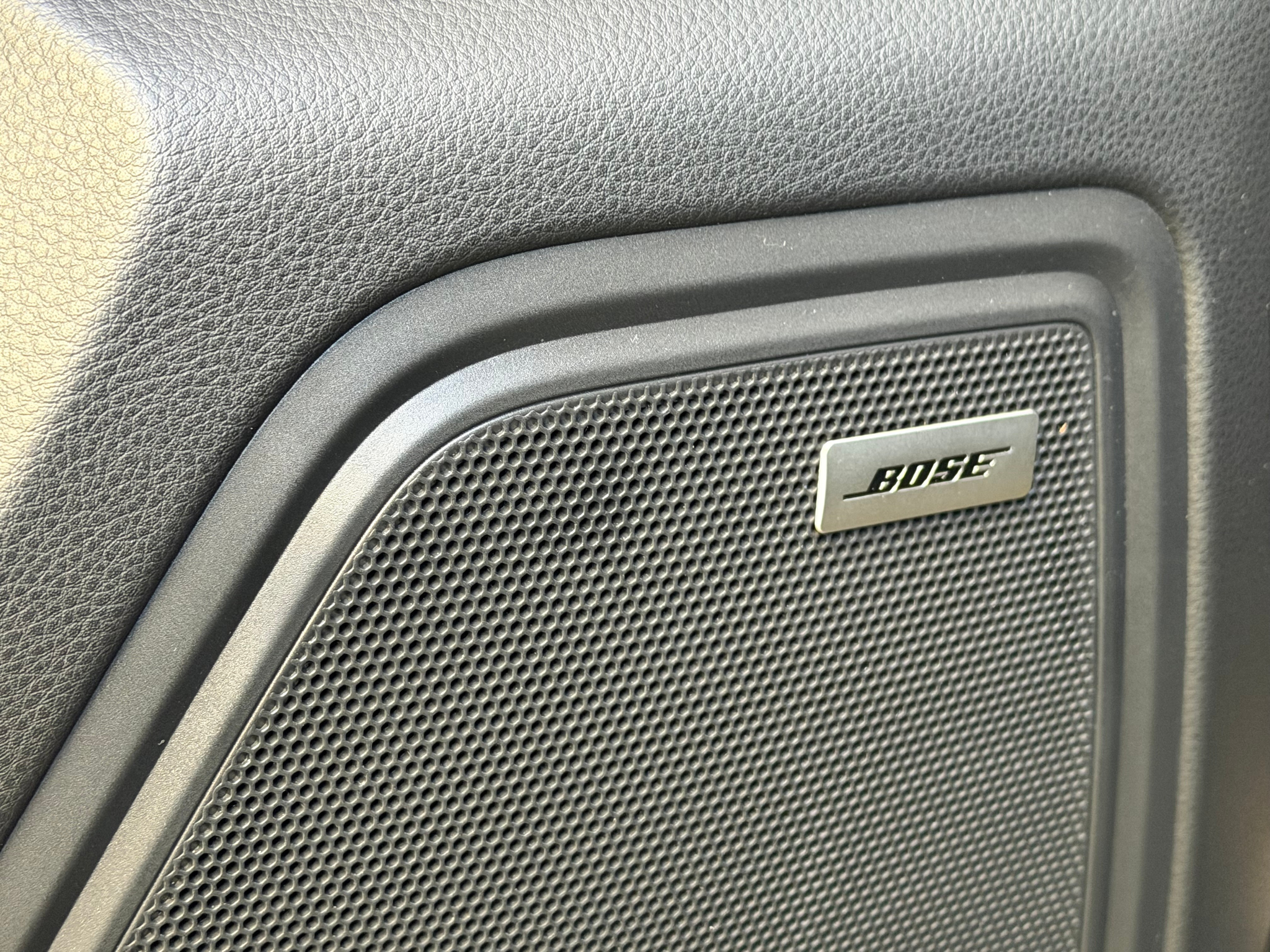 listing desktop thumbnail image 13