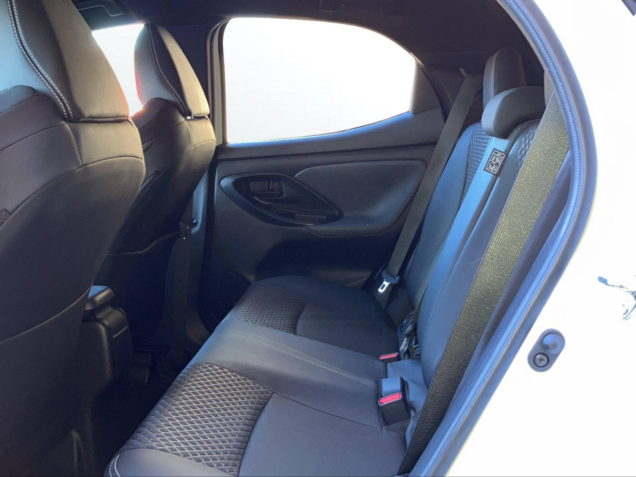 listing desktop thumbnail image 5