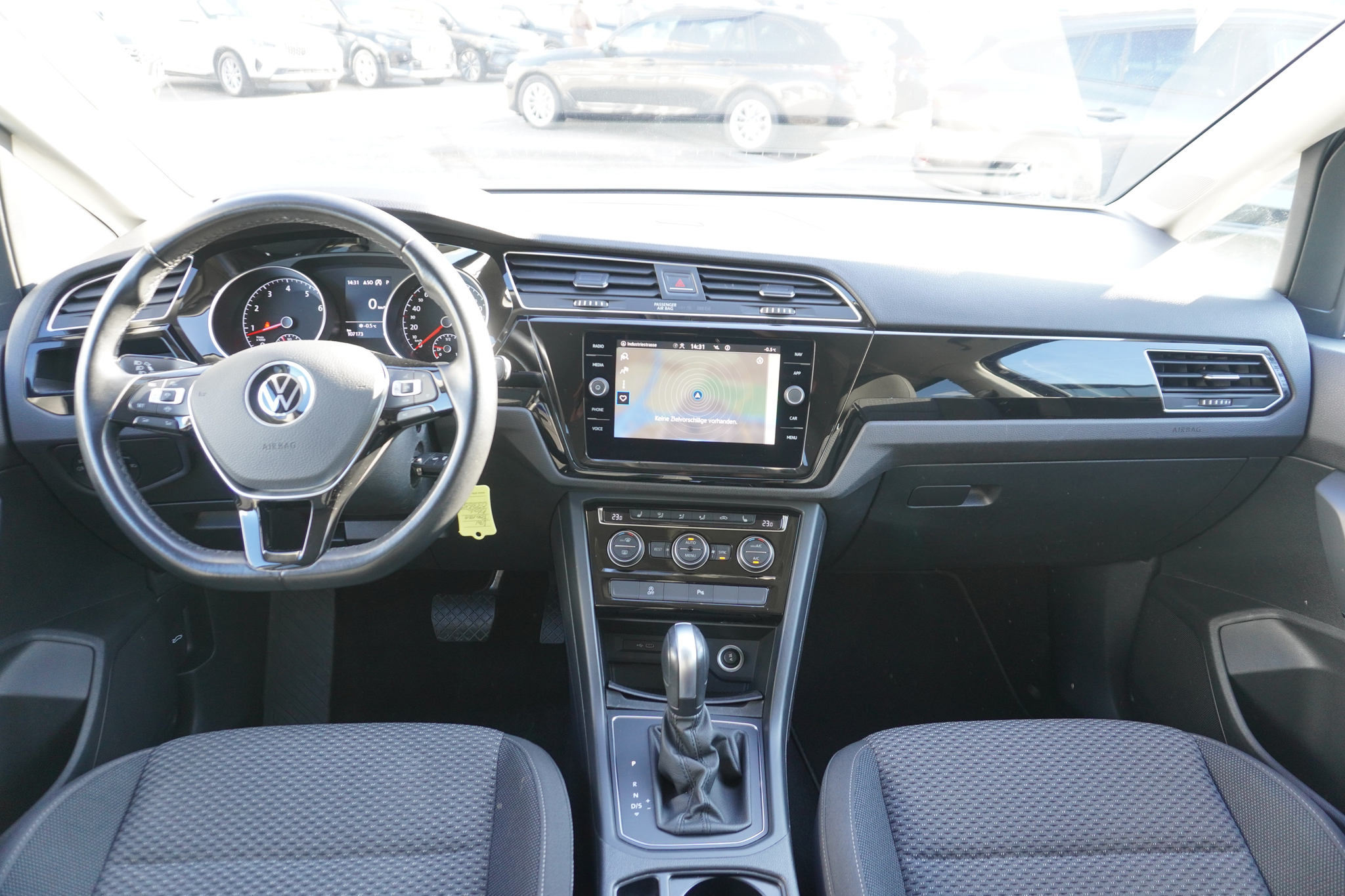 listing desktop thumbnail image 13