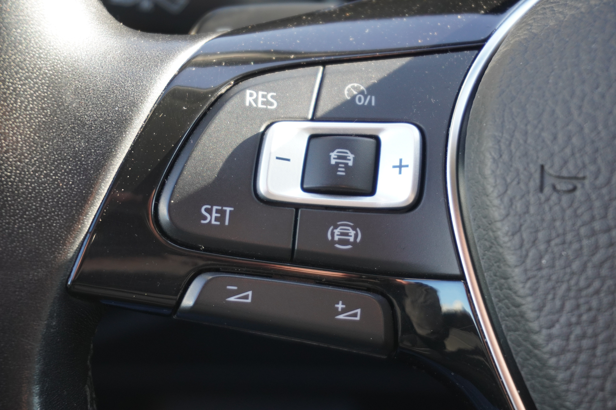 listing desktop thumbnail image 19