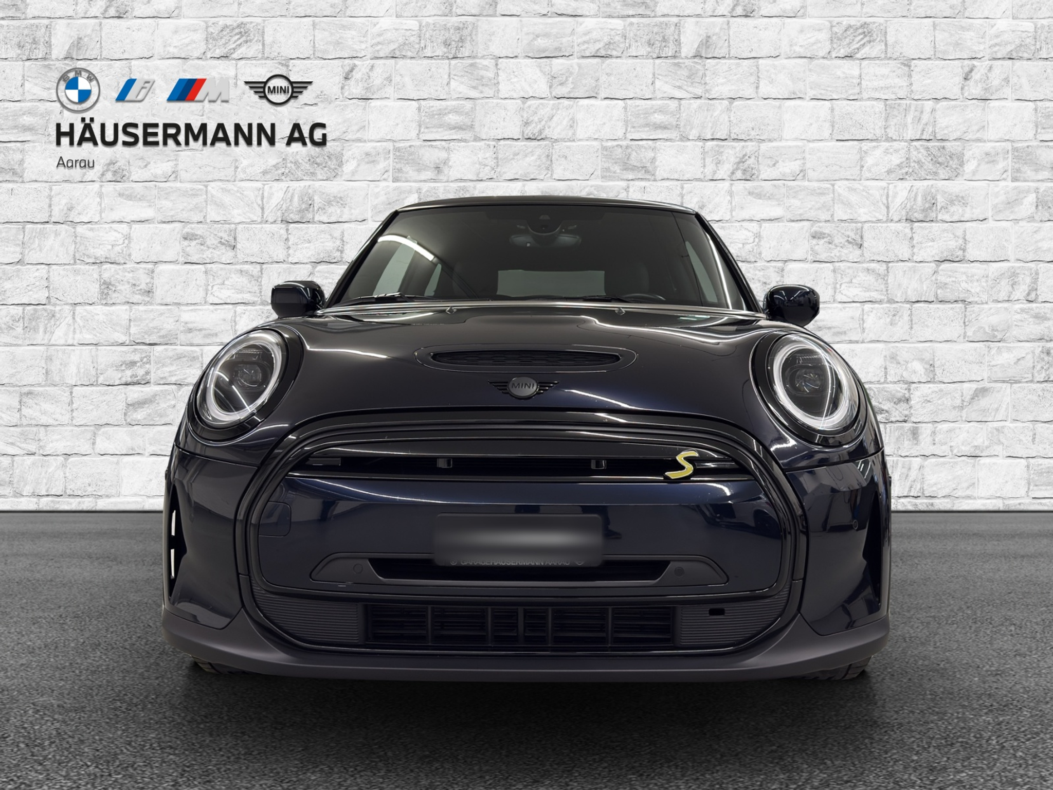 listing desktop thumbnail image 1