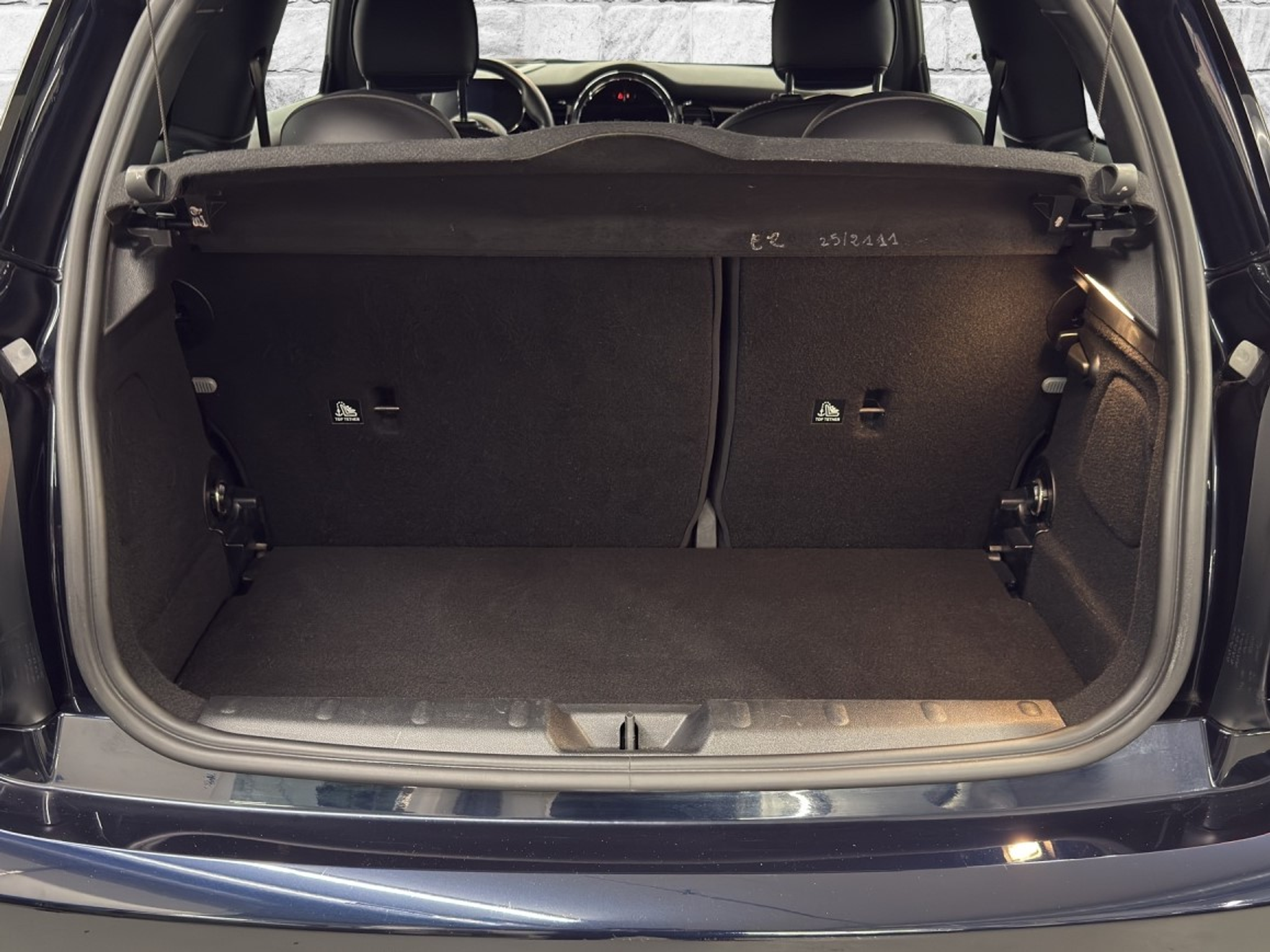 listing desktop thumbnail image 22