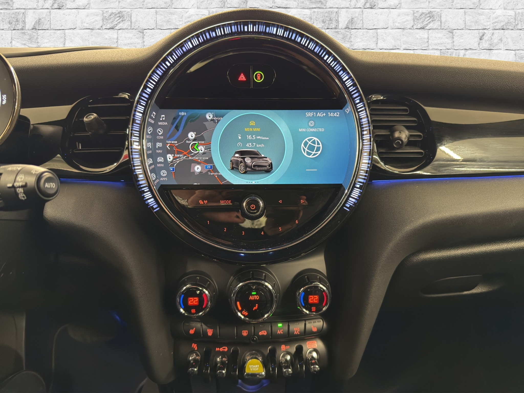 listing desktop thumbnail image 17