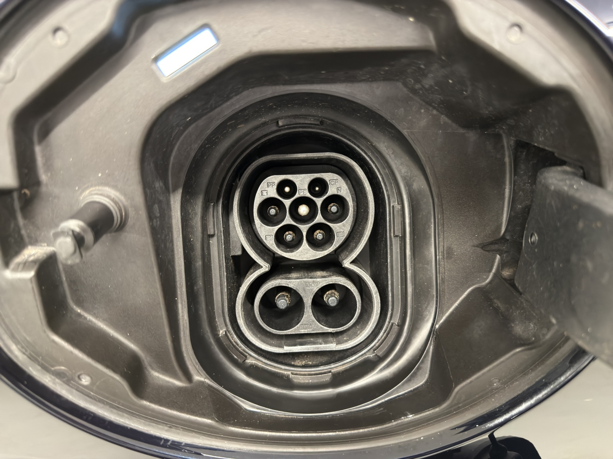 listing desktop thumbnail image 19