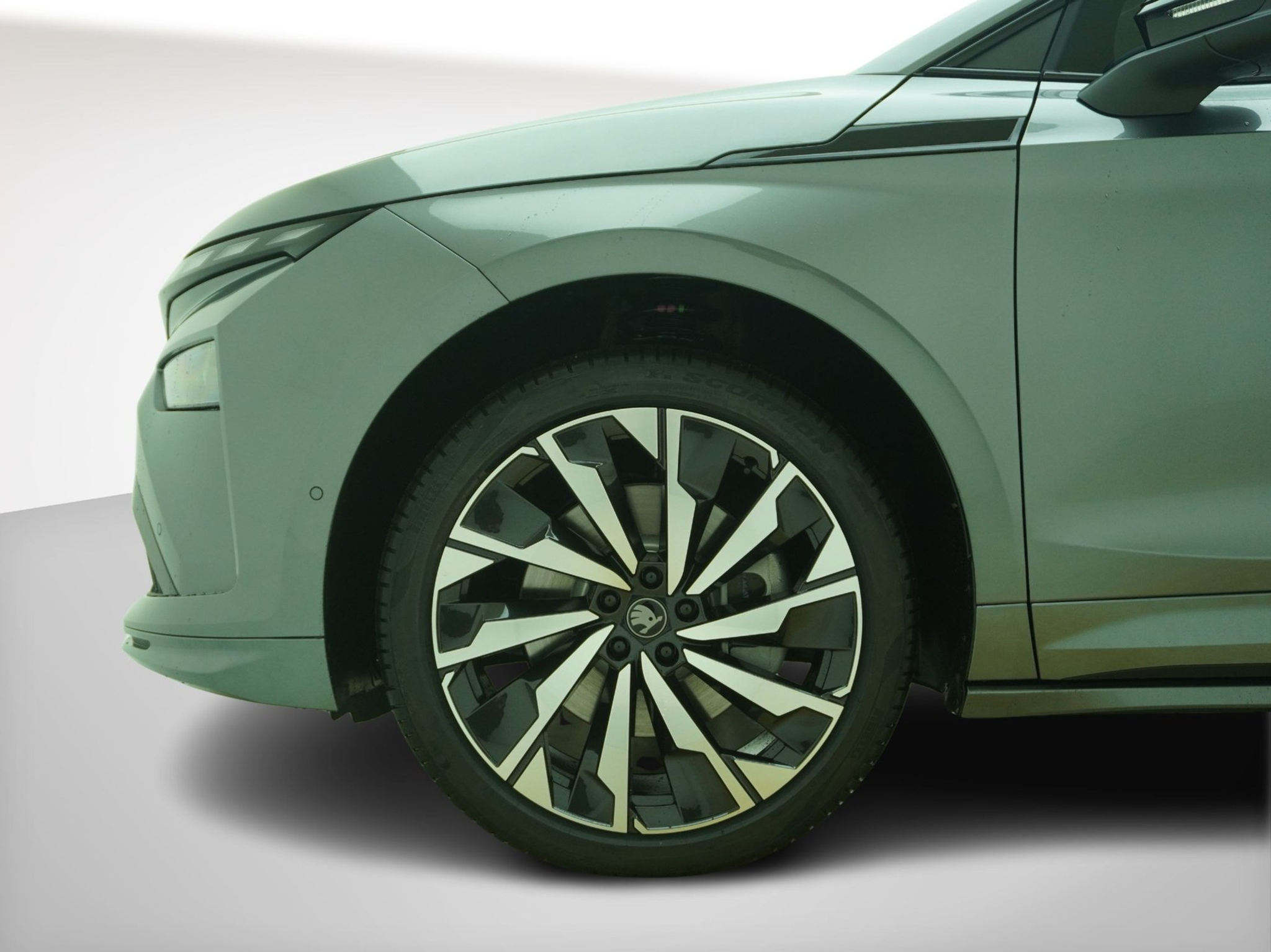 listing desktop thumbnail image 10