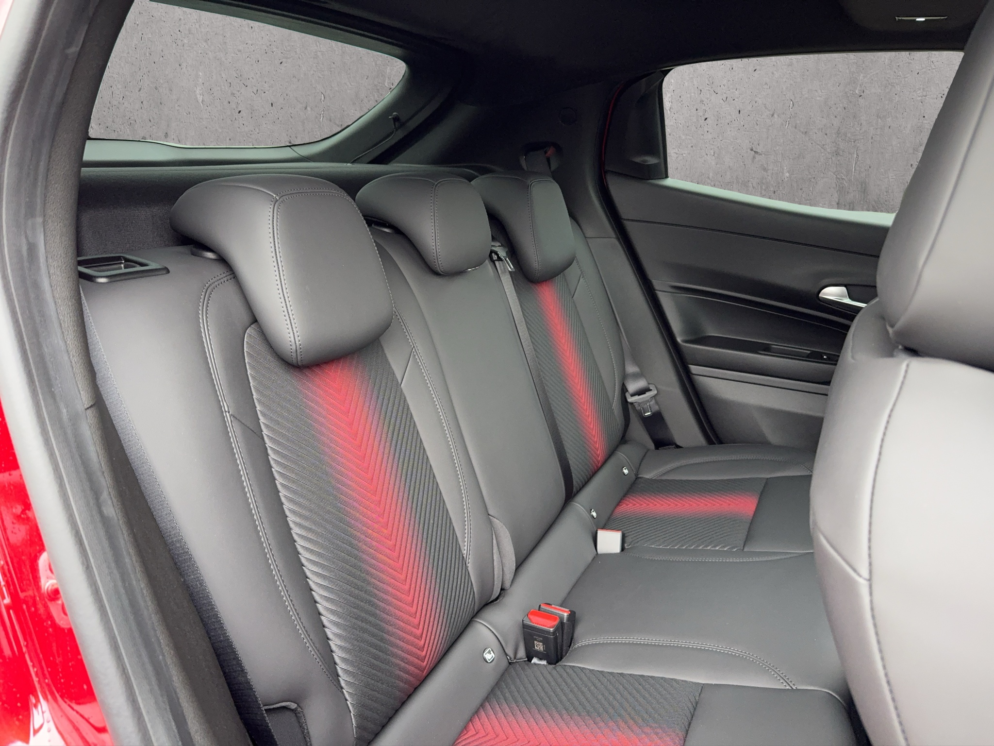 listing desktop thumbnail image 11