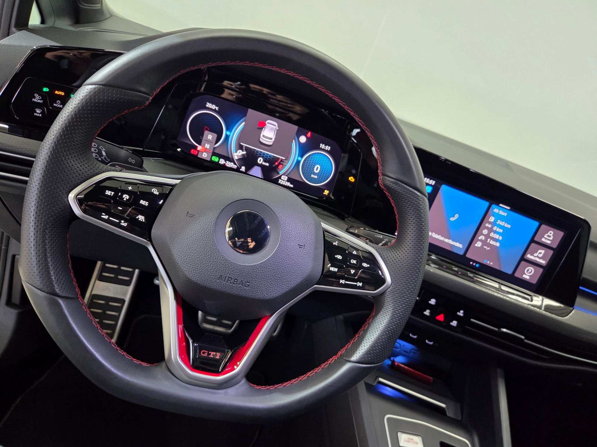 listing desktop thumbnail image 5