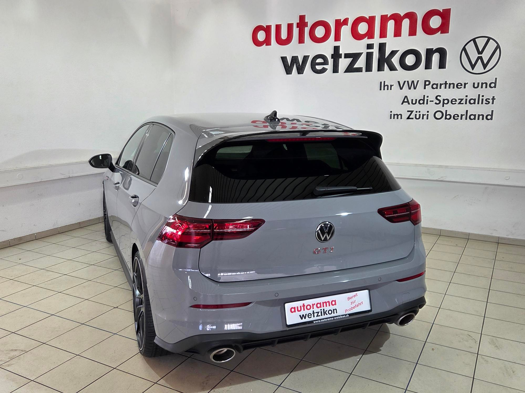 listing desktop thumbnail image 3