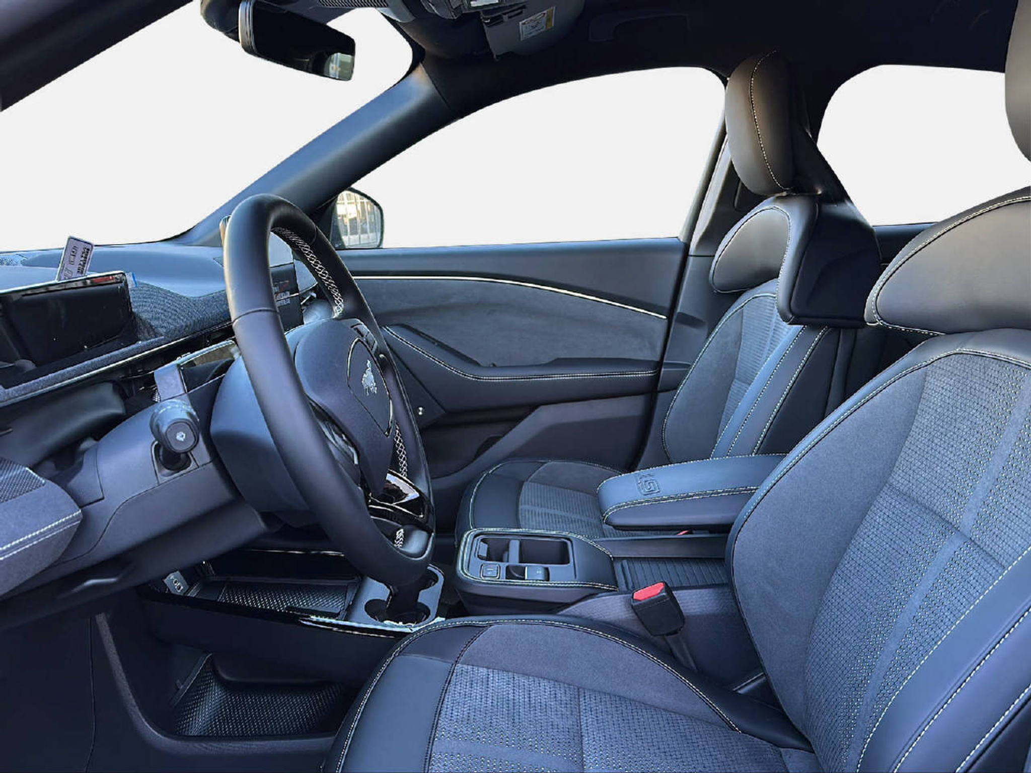 listing desktop thumbnail image 9