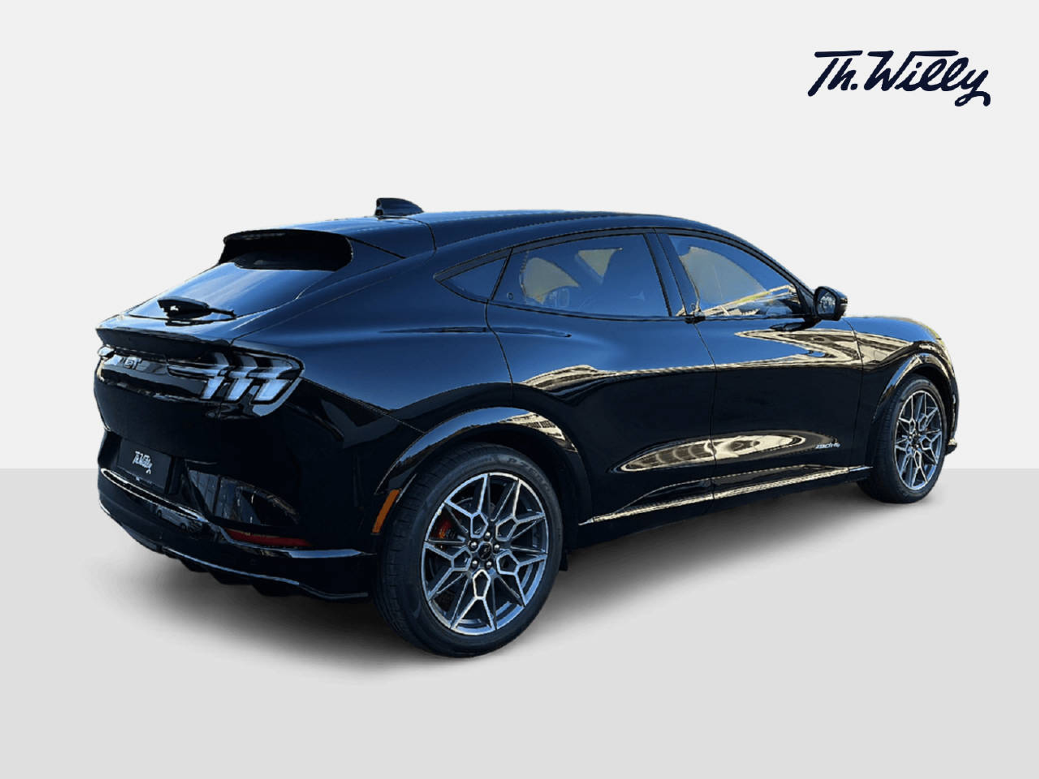 listing desktop thumbnail image 4