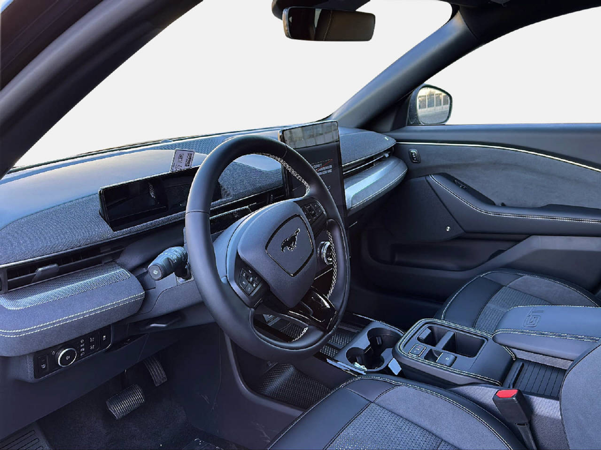 listing desktop thumbnail image 10