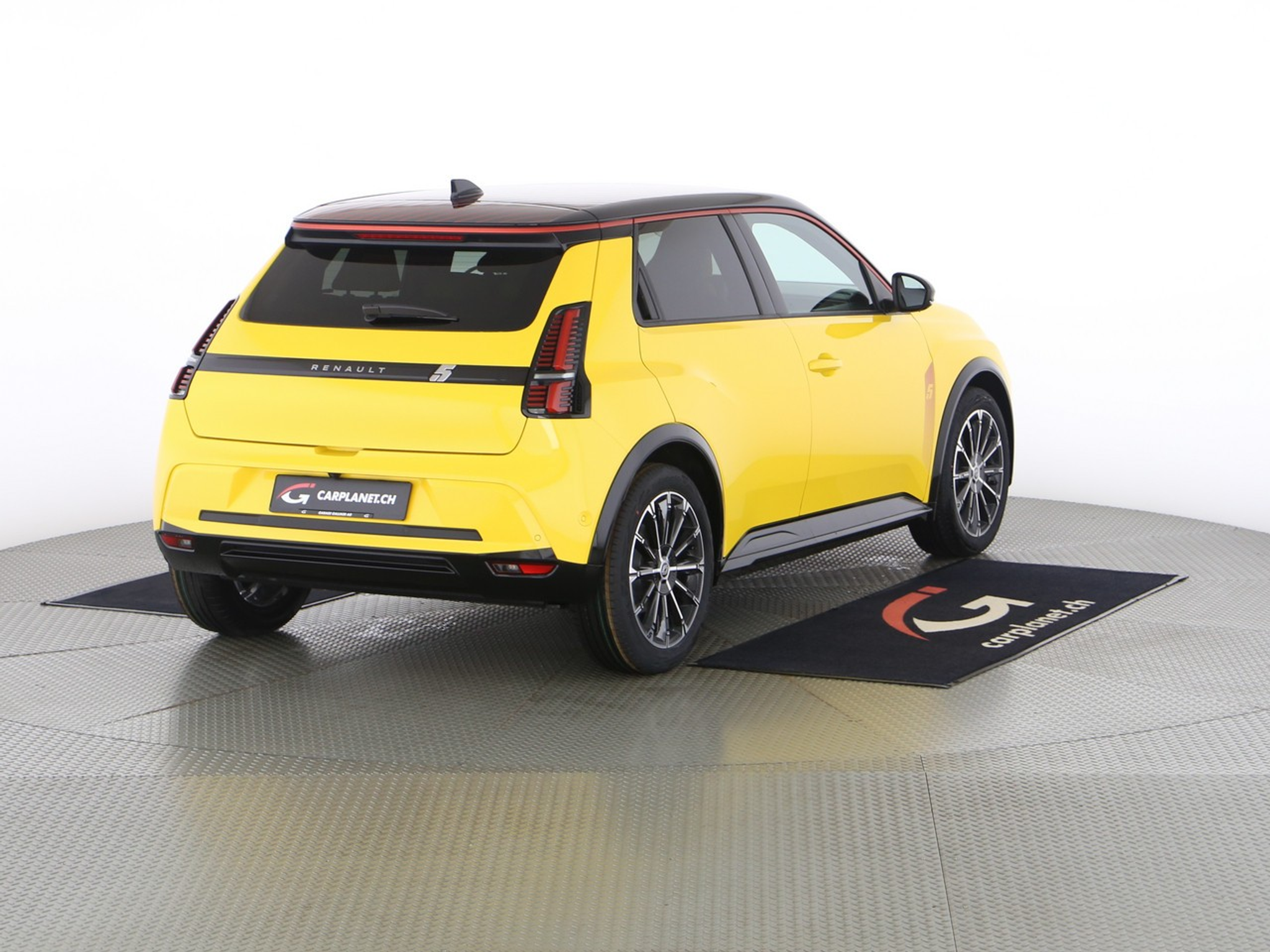 listing desktop thumbnail image 2