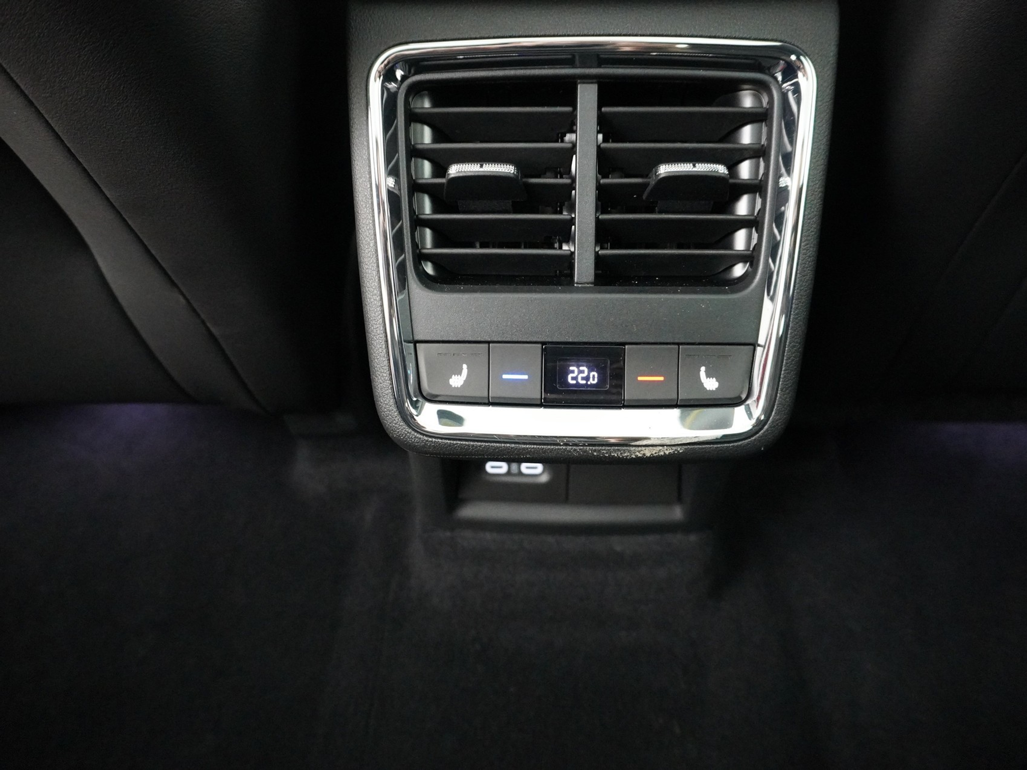 listing desktop thumbnail image 22