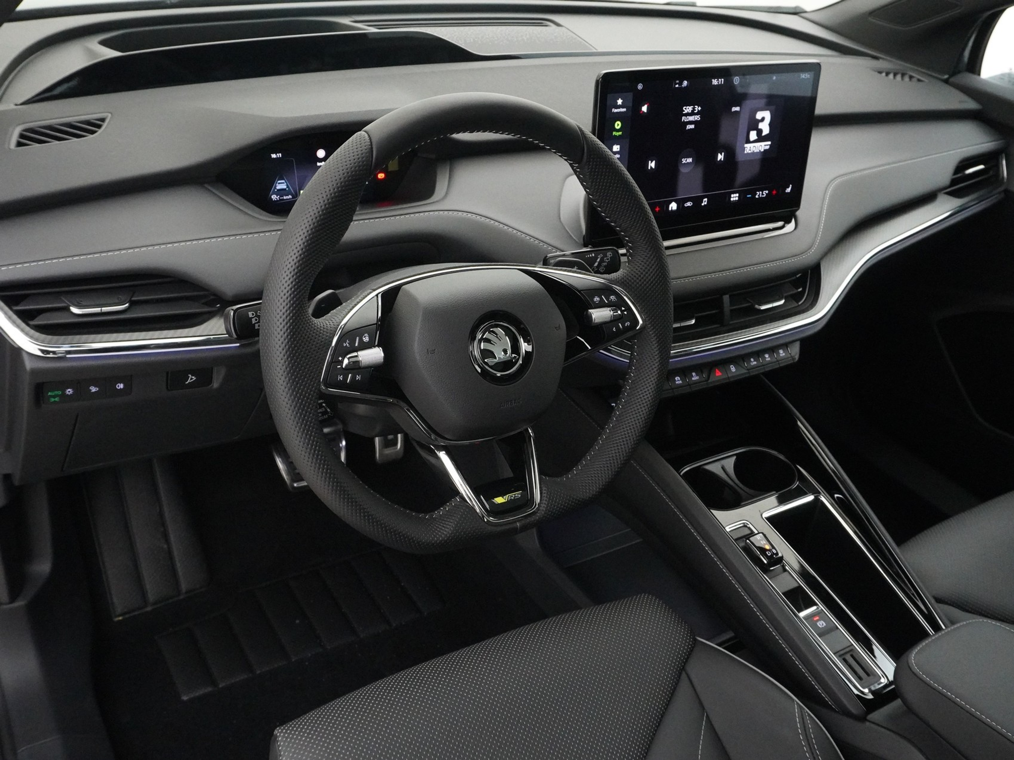 listing desktop thumbnail image 9