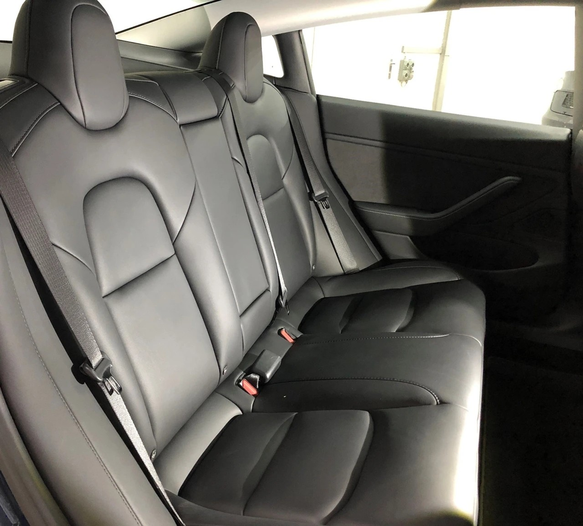 listing desktop thumbnail image 8