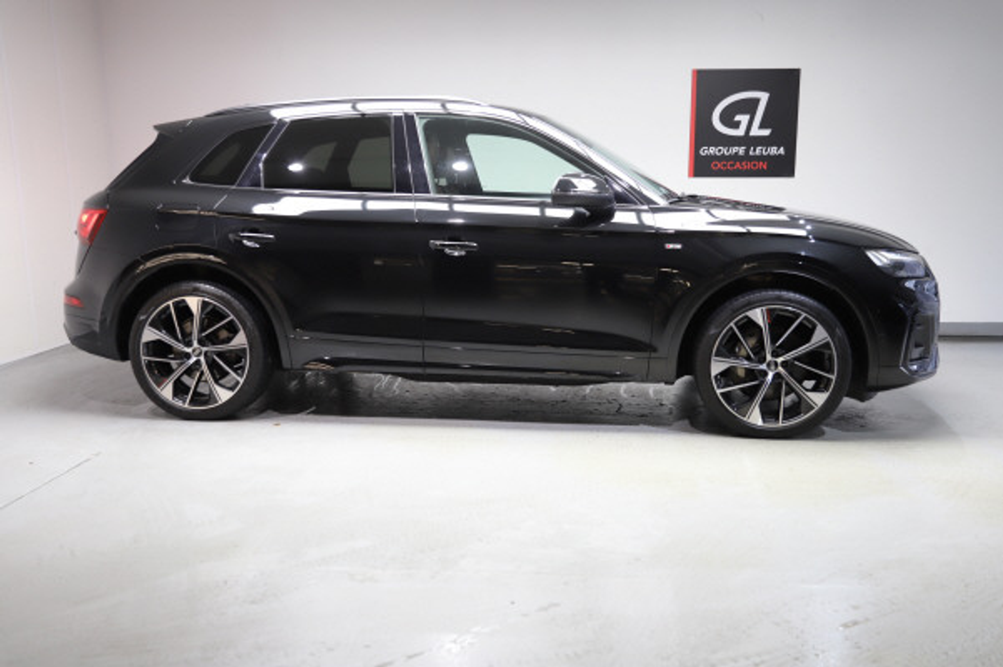 listing desktop thumbnail image 6