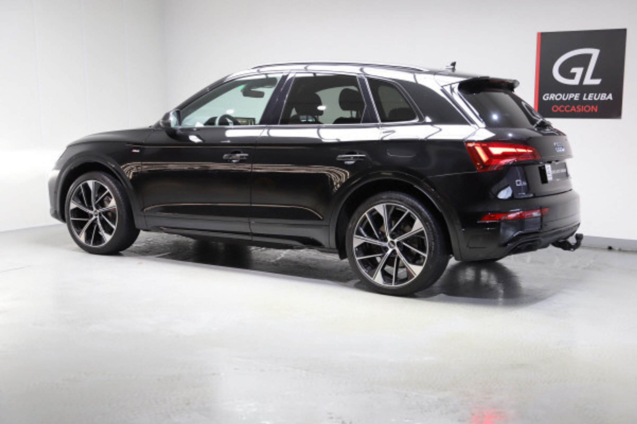 listing desktop thumbnail image 2