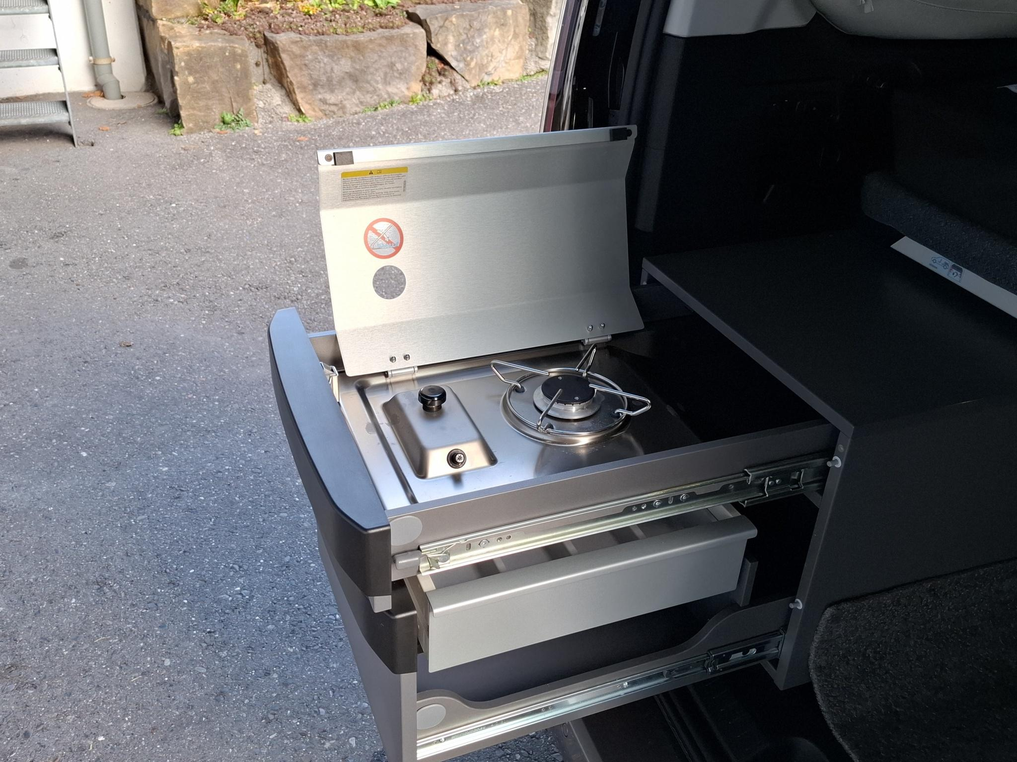 listing desktop thumbnail image 12