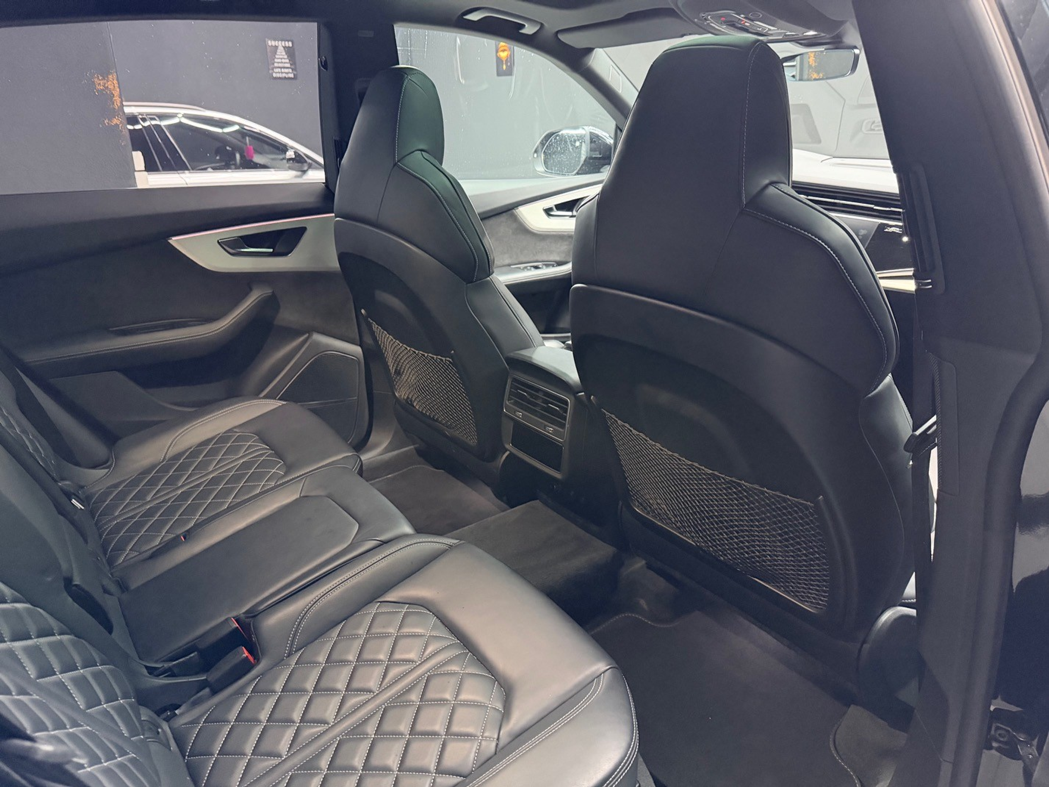 listing desktop thumbnail image 11