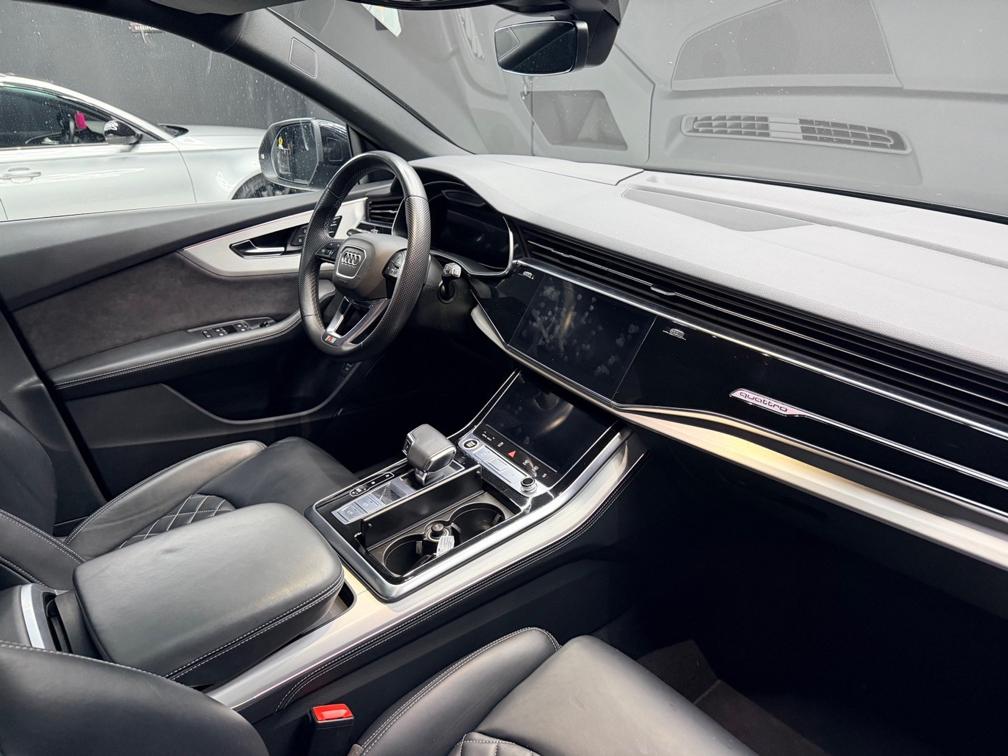 listing desktop thumbnail image 6