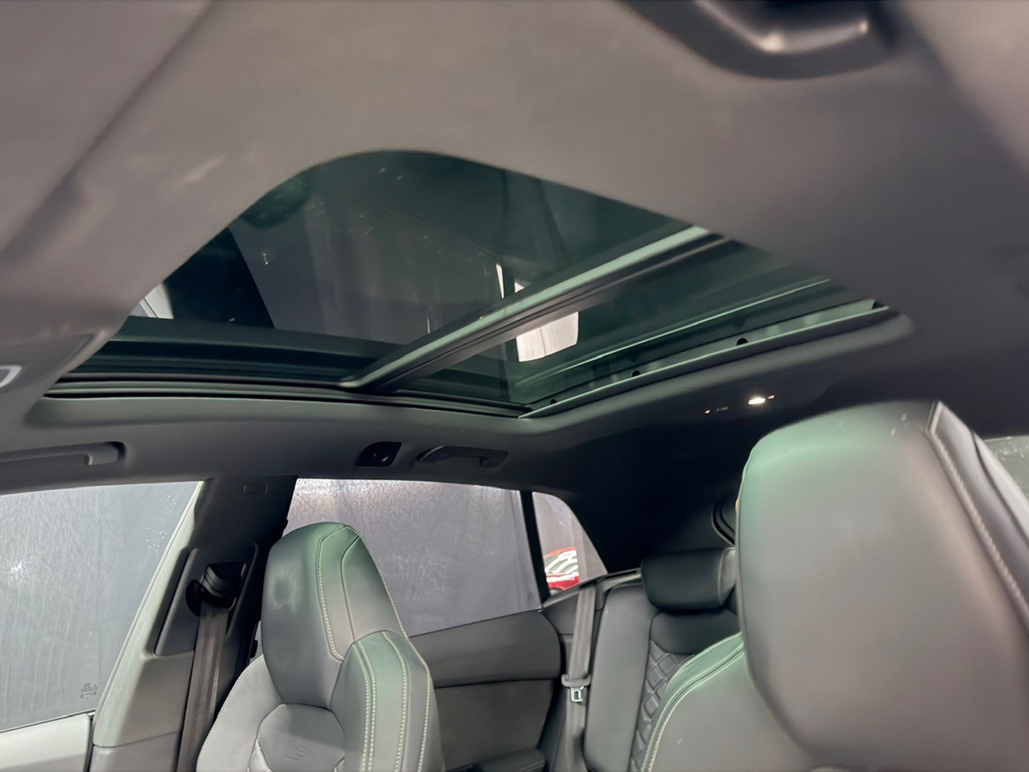 listing desktop thumbnail image 12