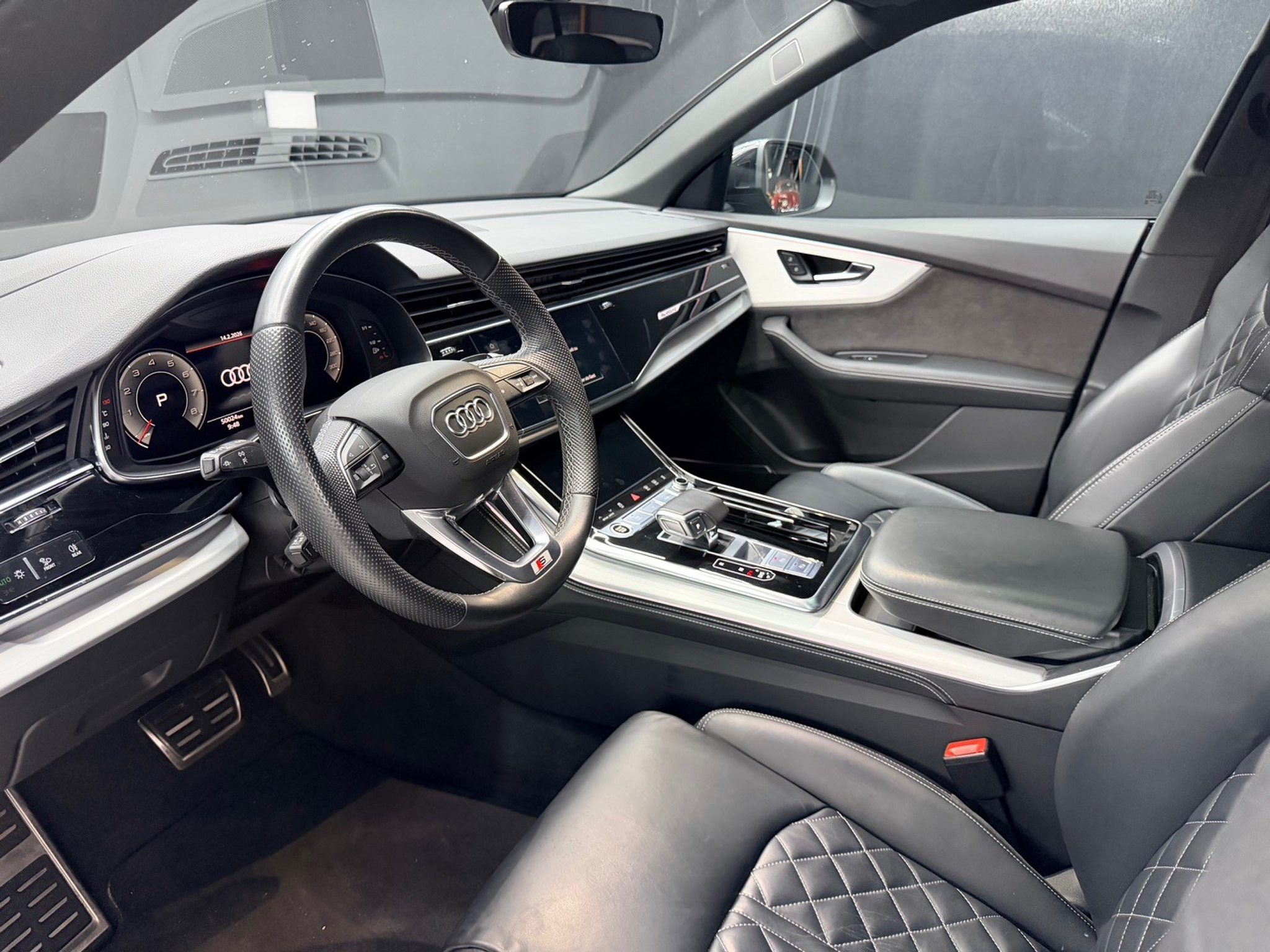 listing desktop thumbnail image 7