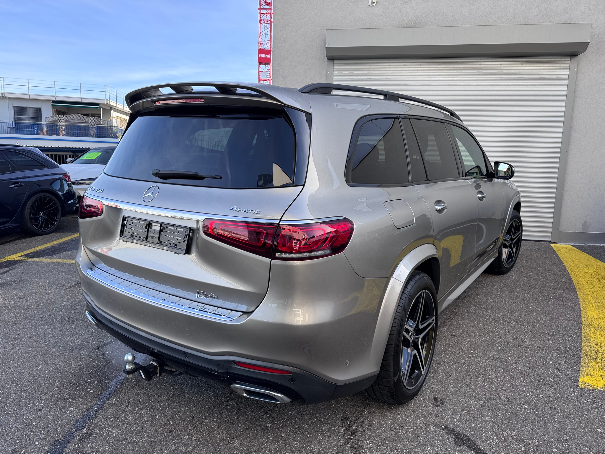 listing desktop thumbnail image 3