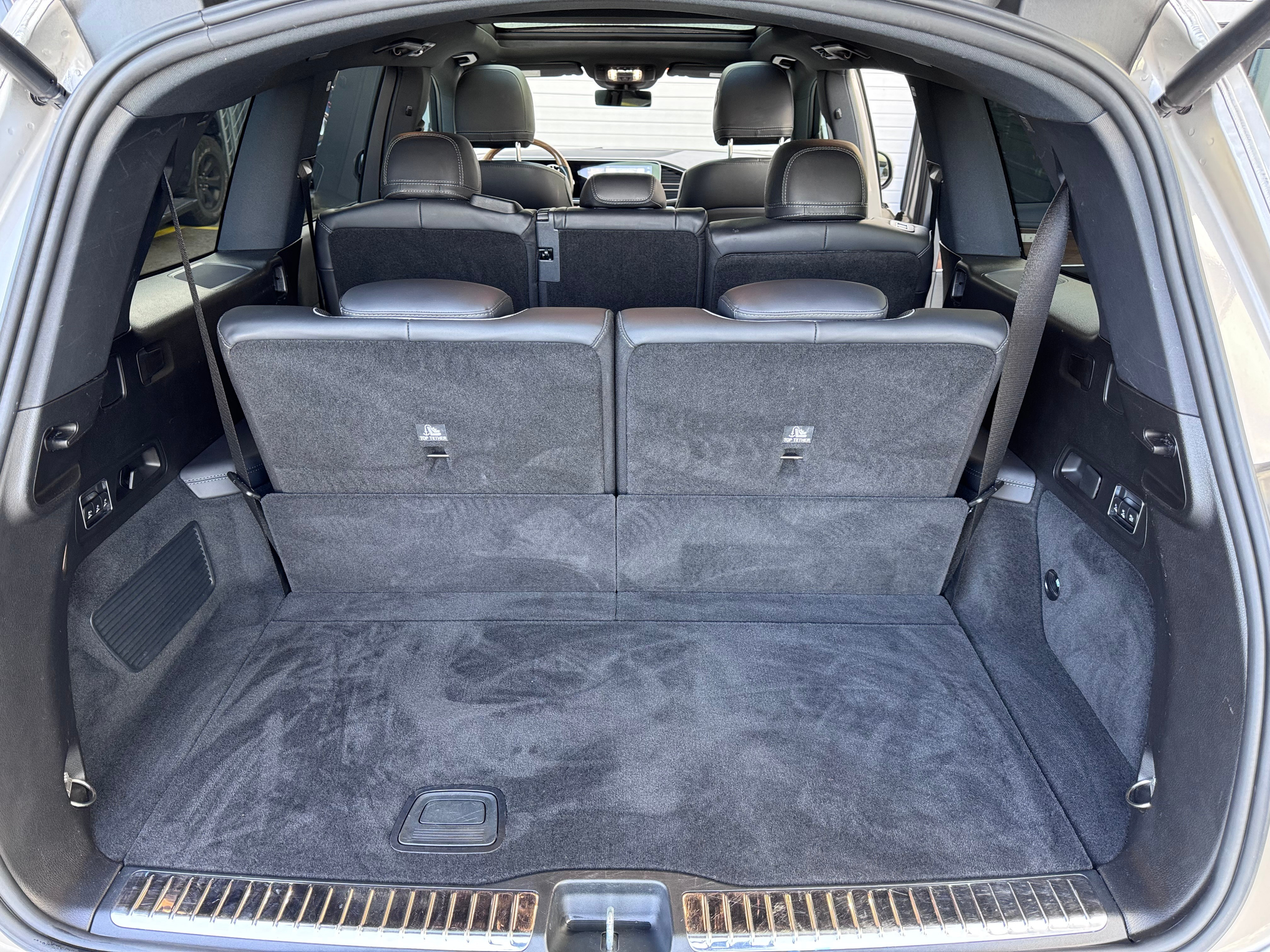 listing desktop thumbnail image 13