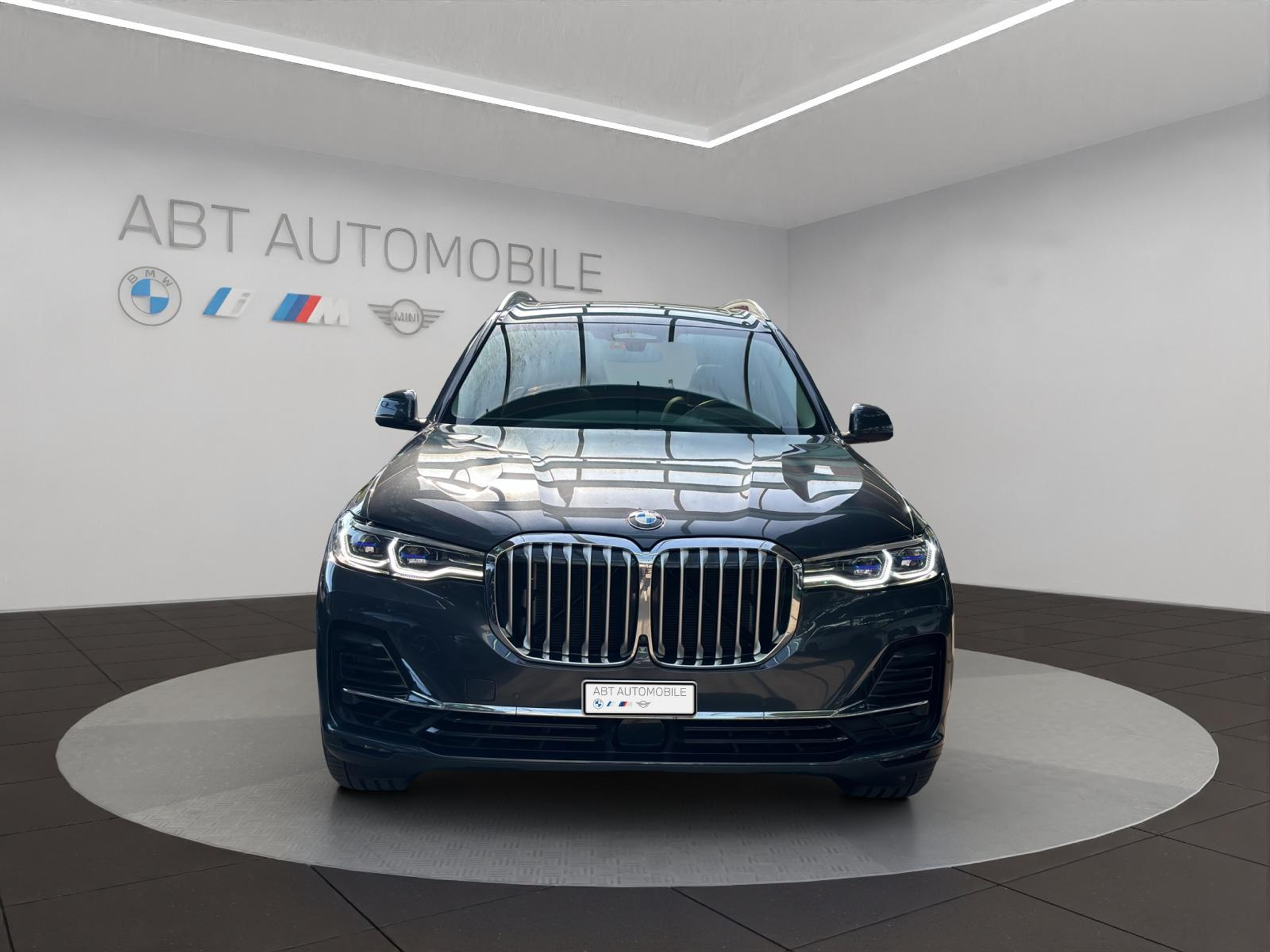 listing desktop thumbnail image 1