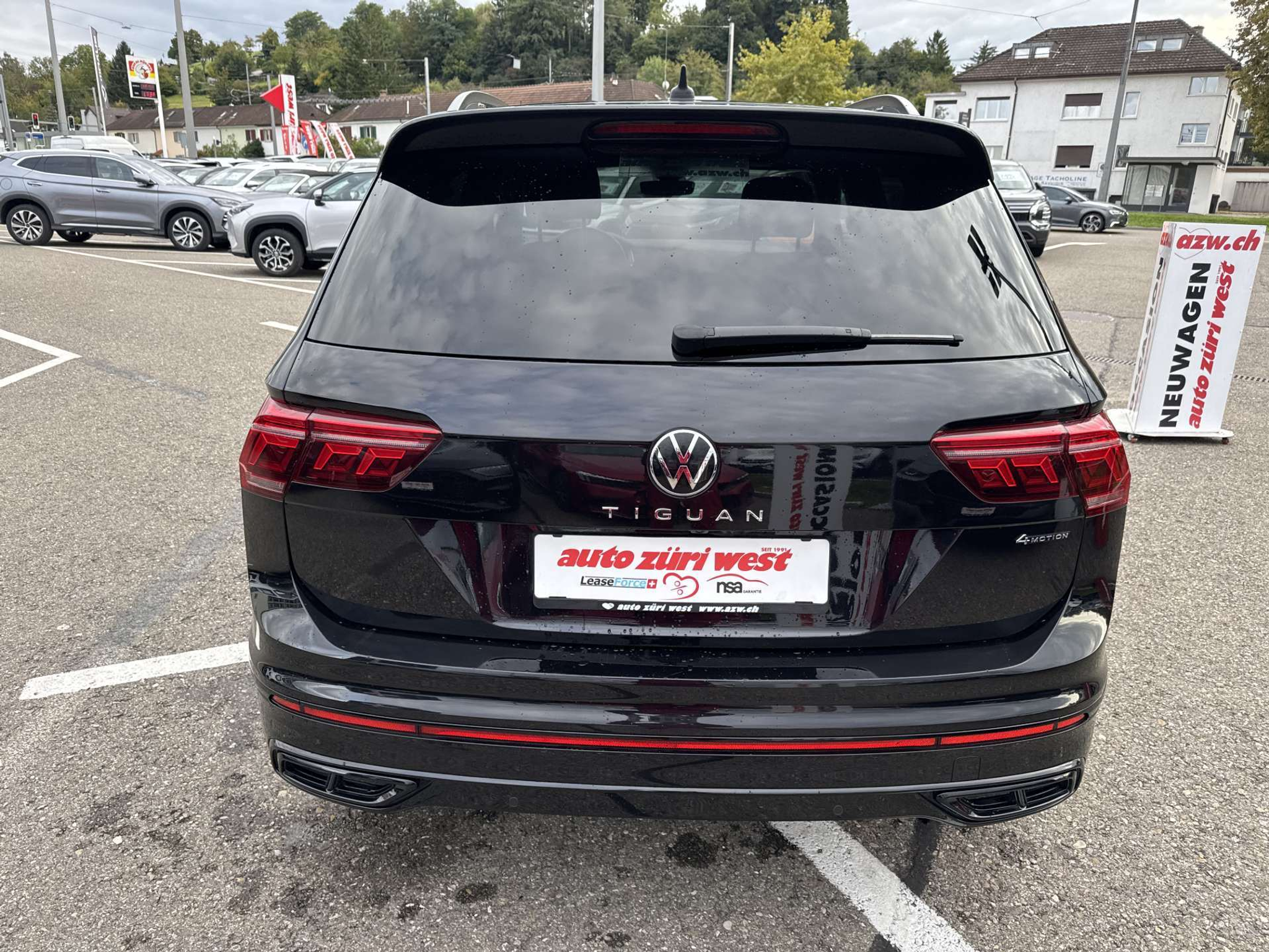 listing desktop thumbnail image 14