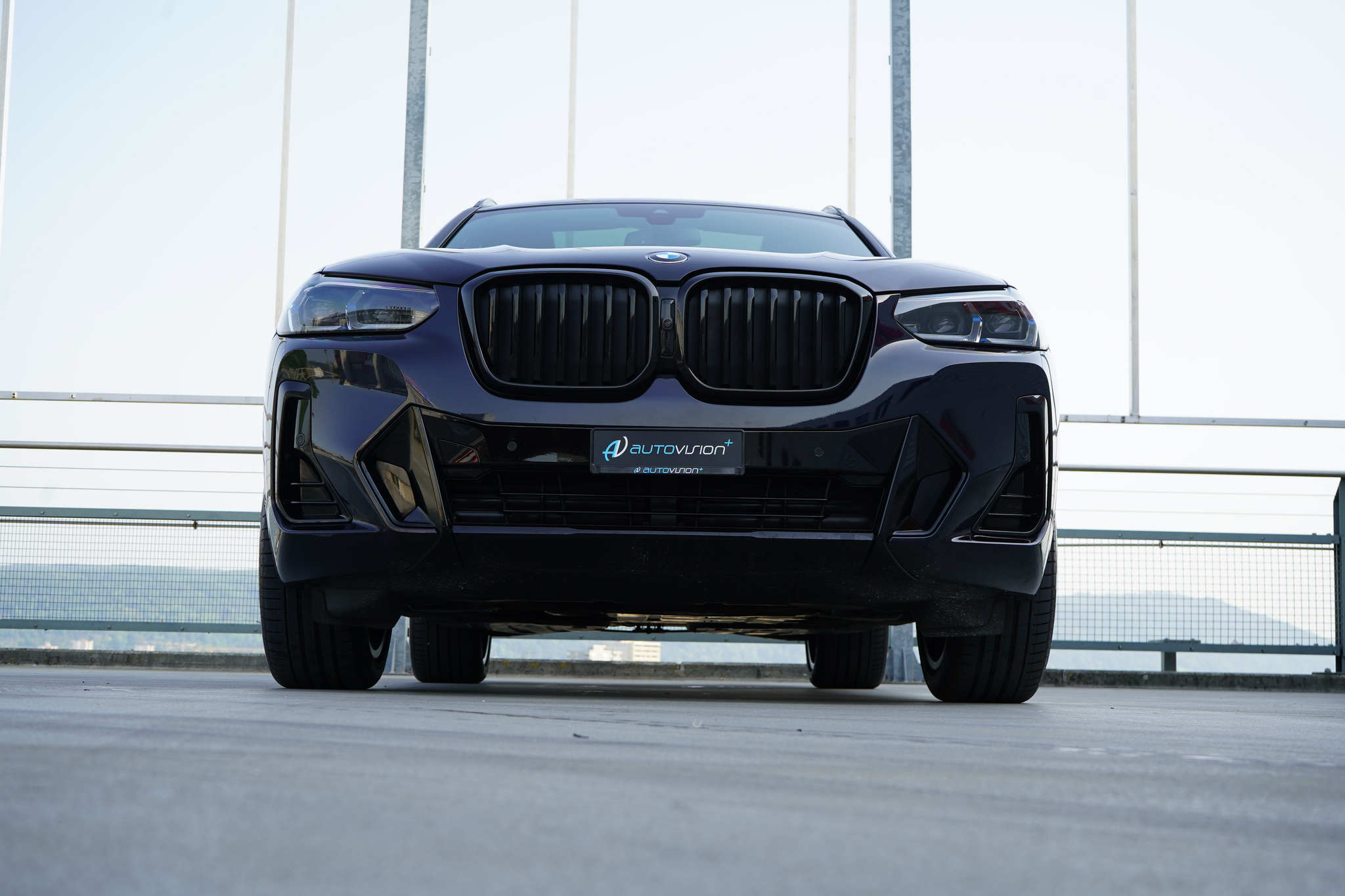 listing desktop thumbnail image 15