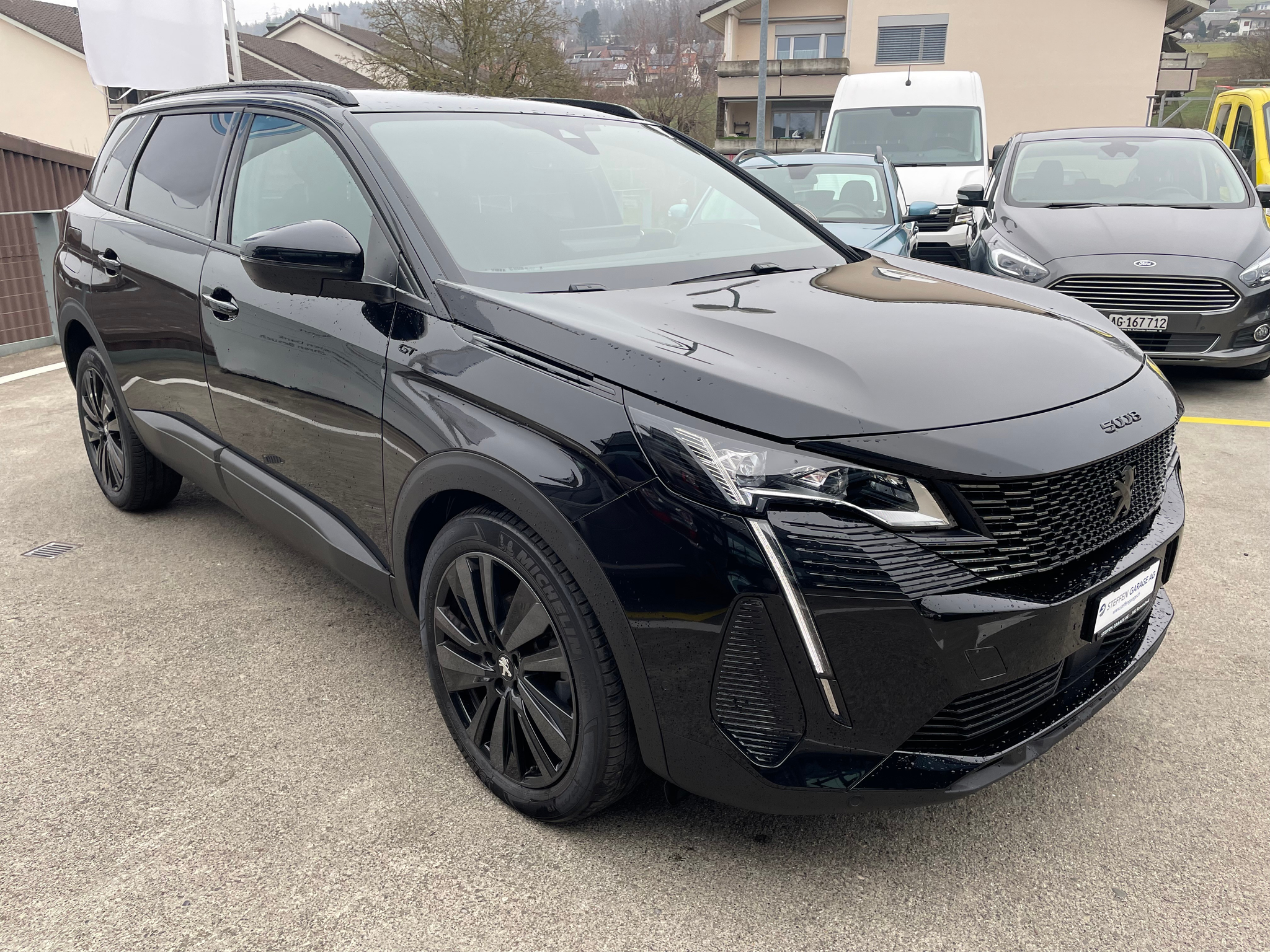 listing desktop thumbnail image 2