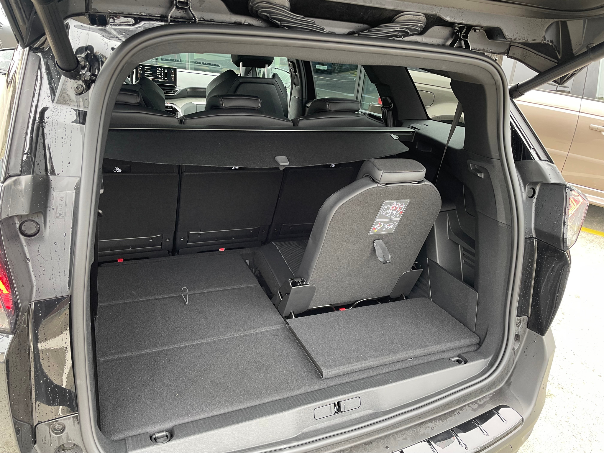 listing desktop thumbnail image 22