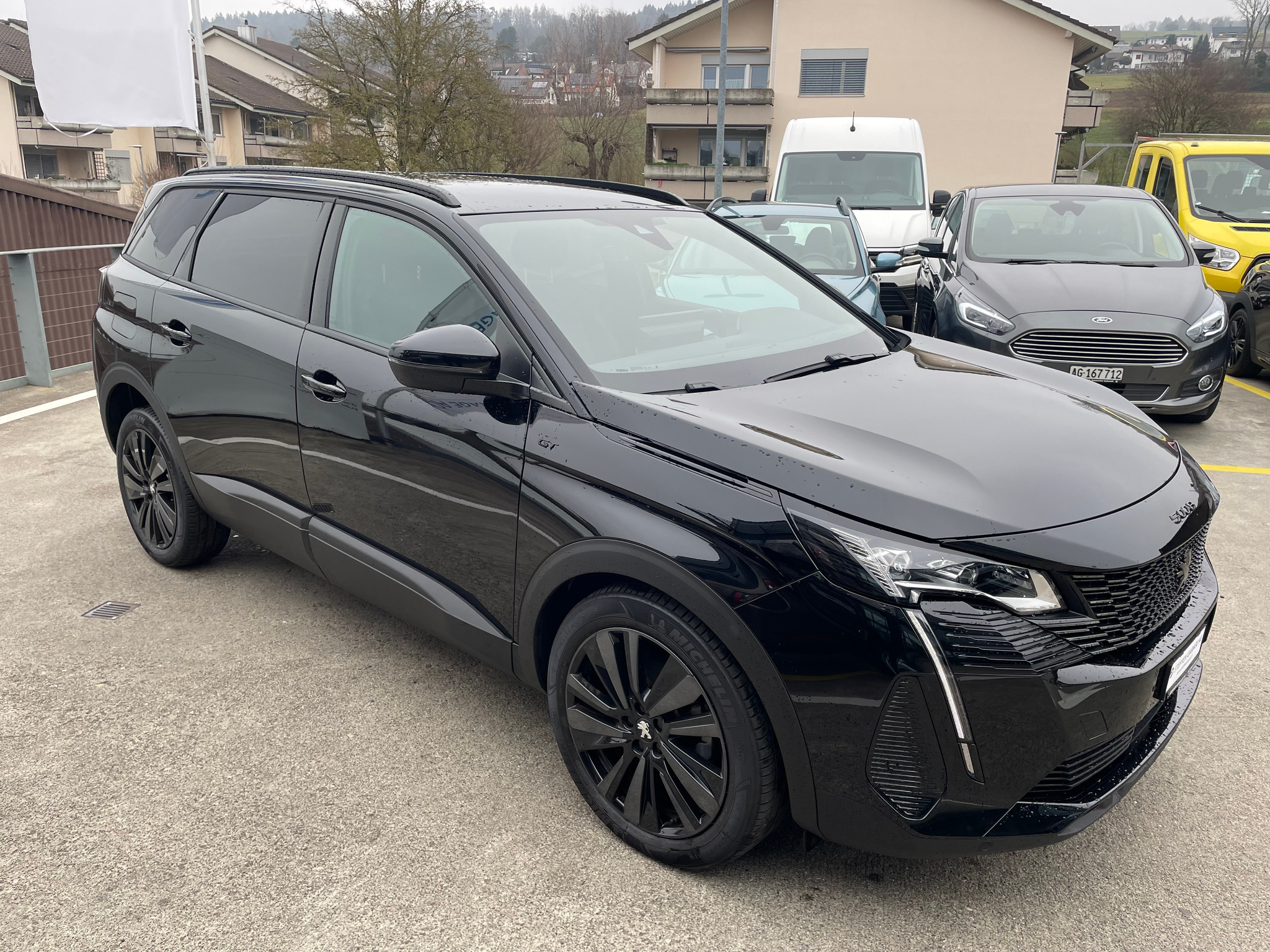 listing desktop thumbnail image 7