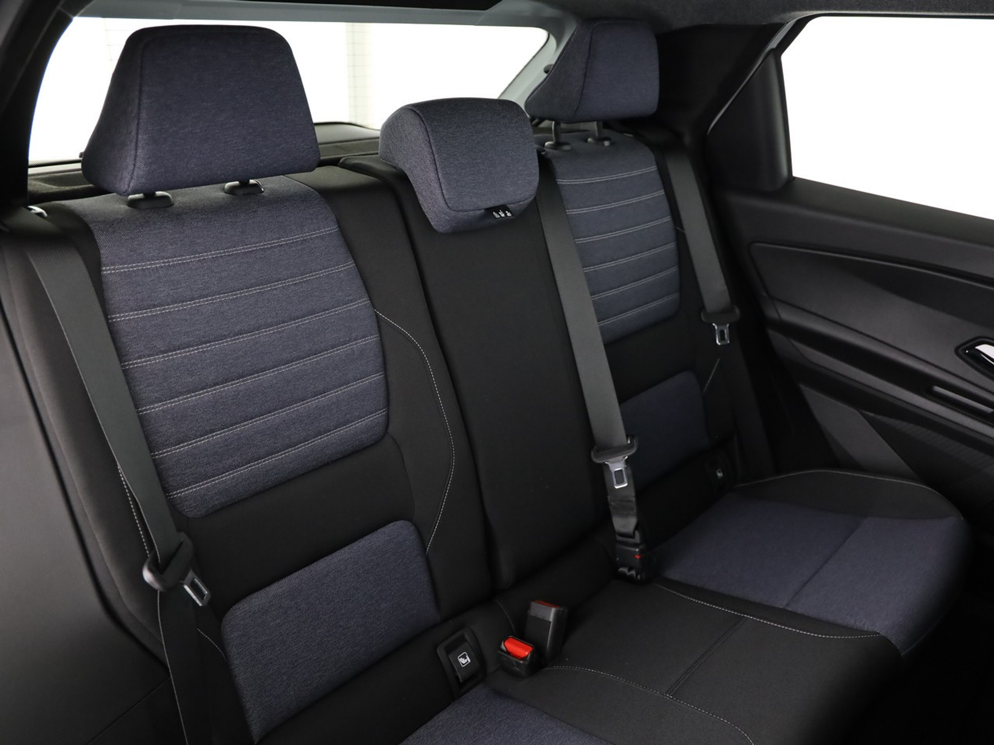 listing desktop thumbnail image 7