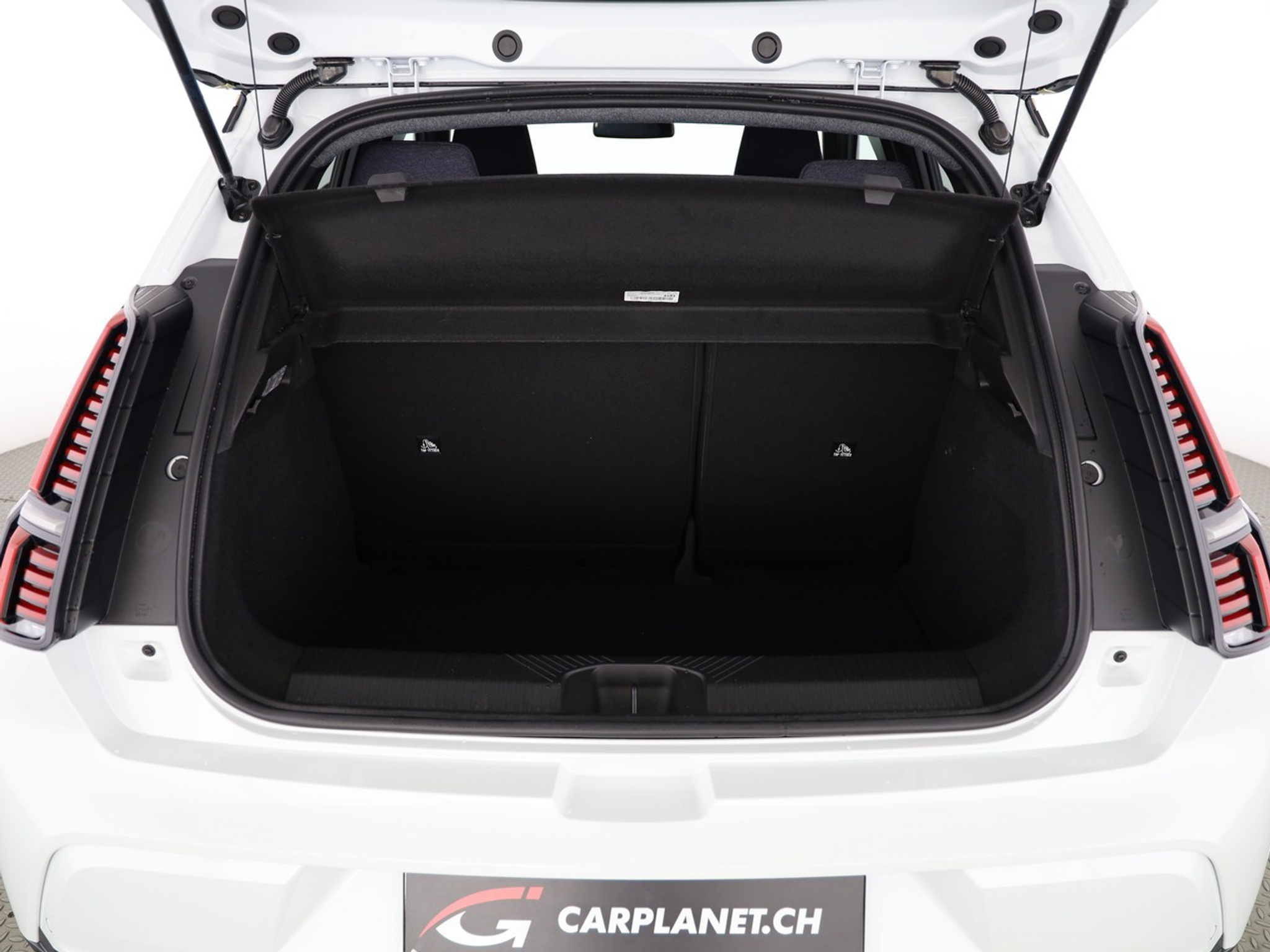 listing desktop thumbnail image 8