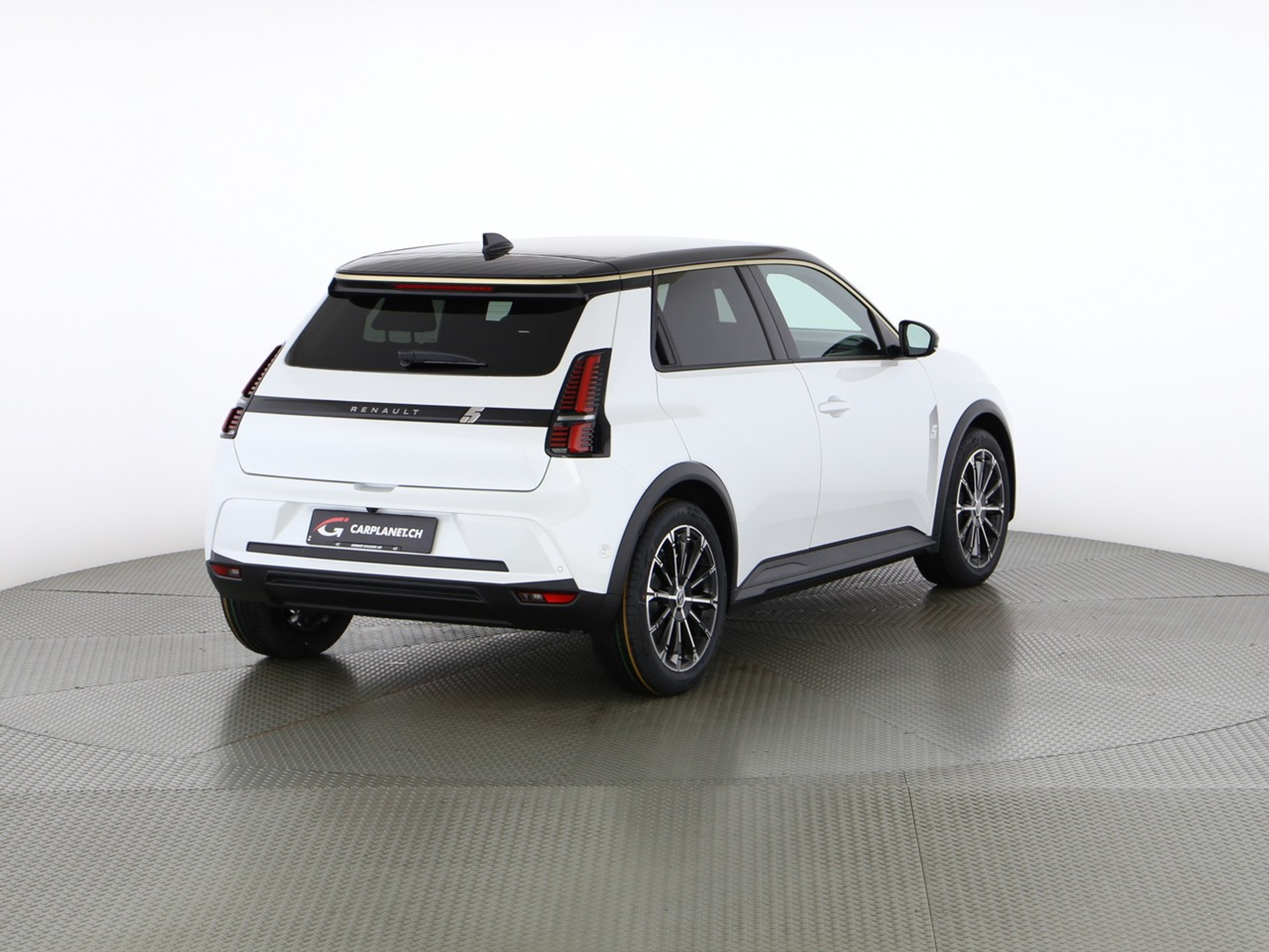 listing desktop thumbnail image 2