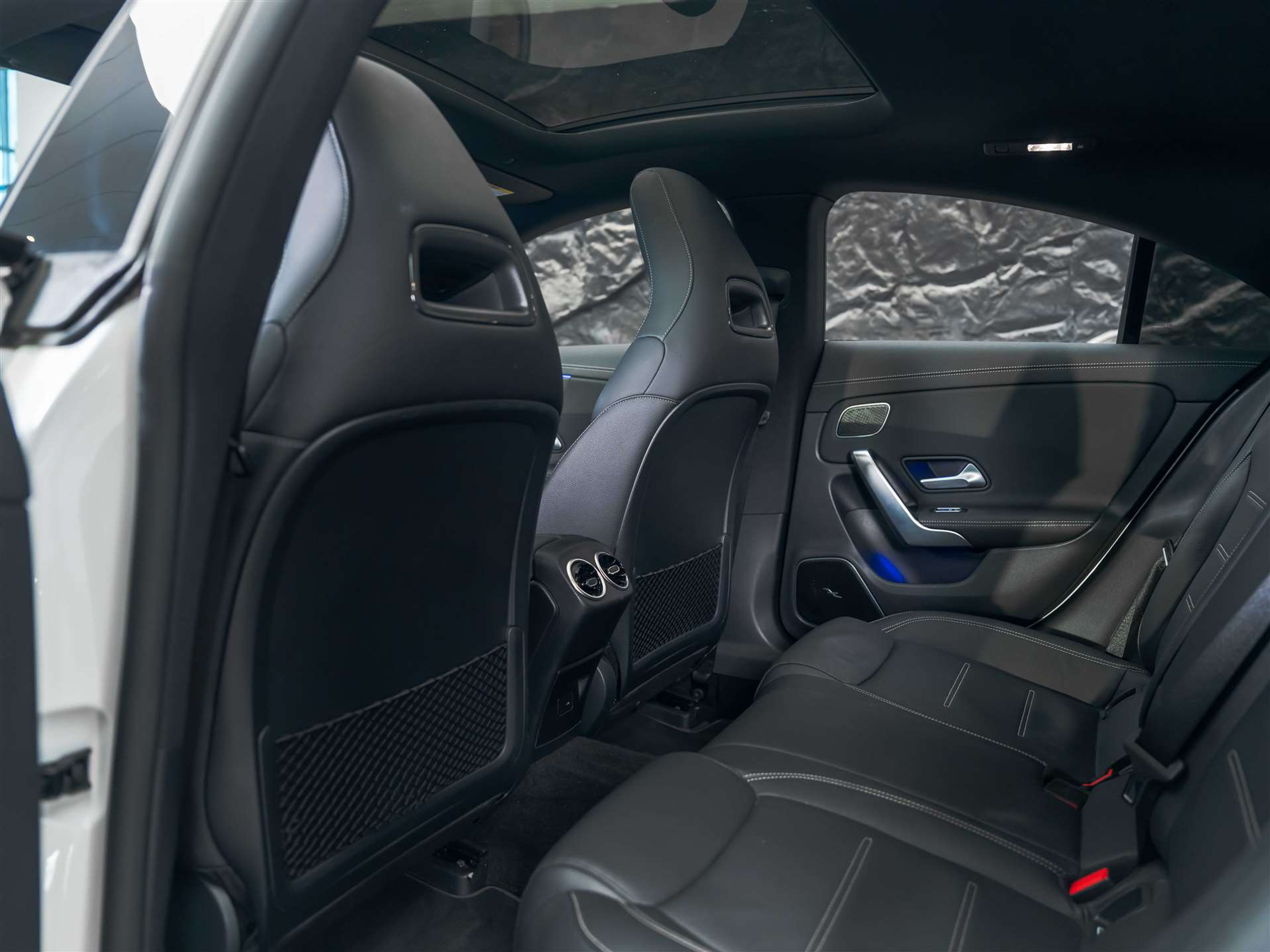 listing desktop thumbnail image 11