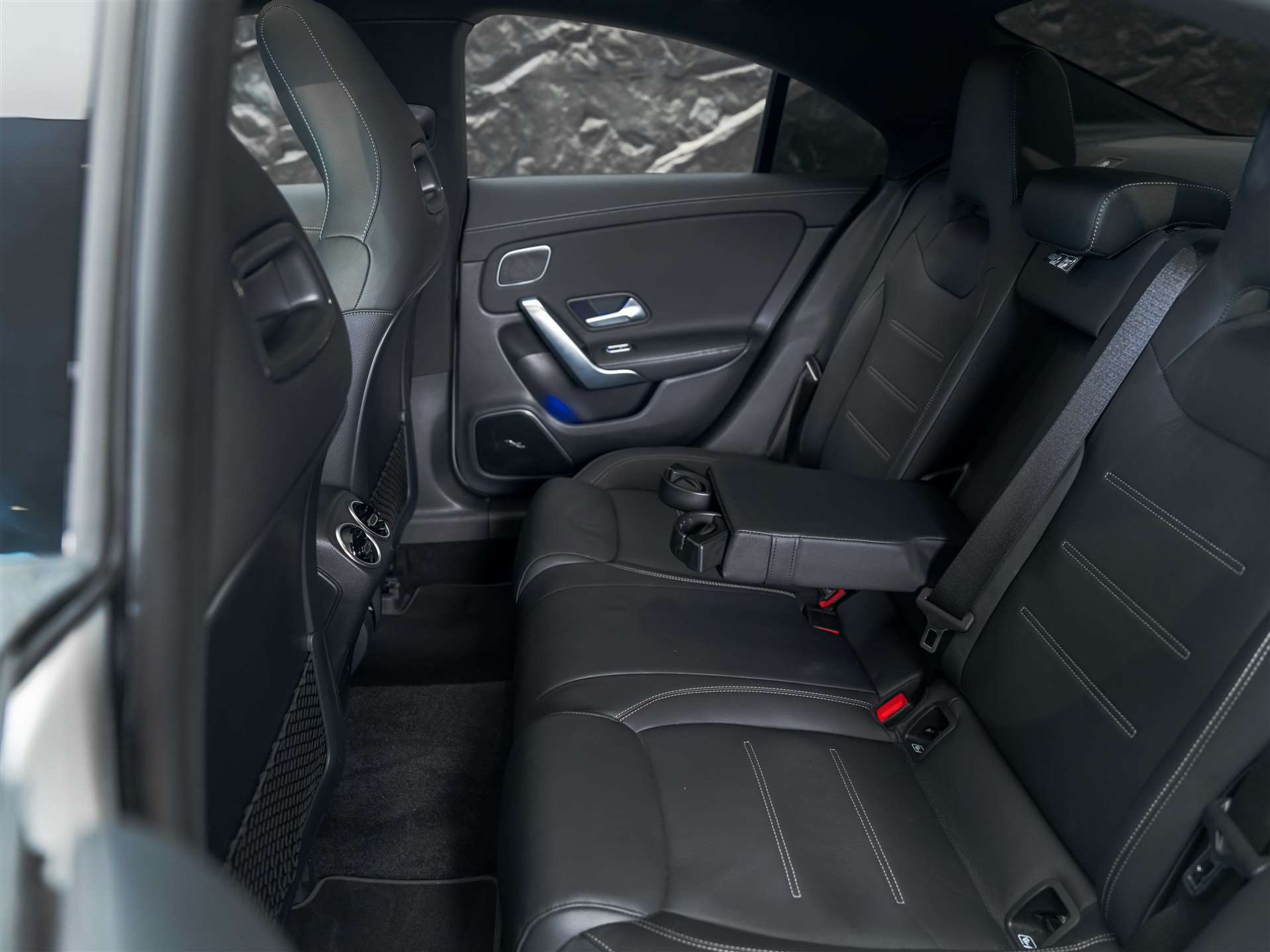 listing desktop thumbnail image 14